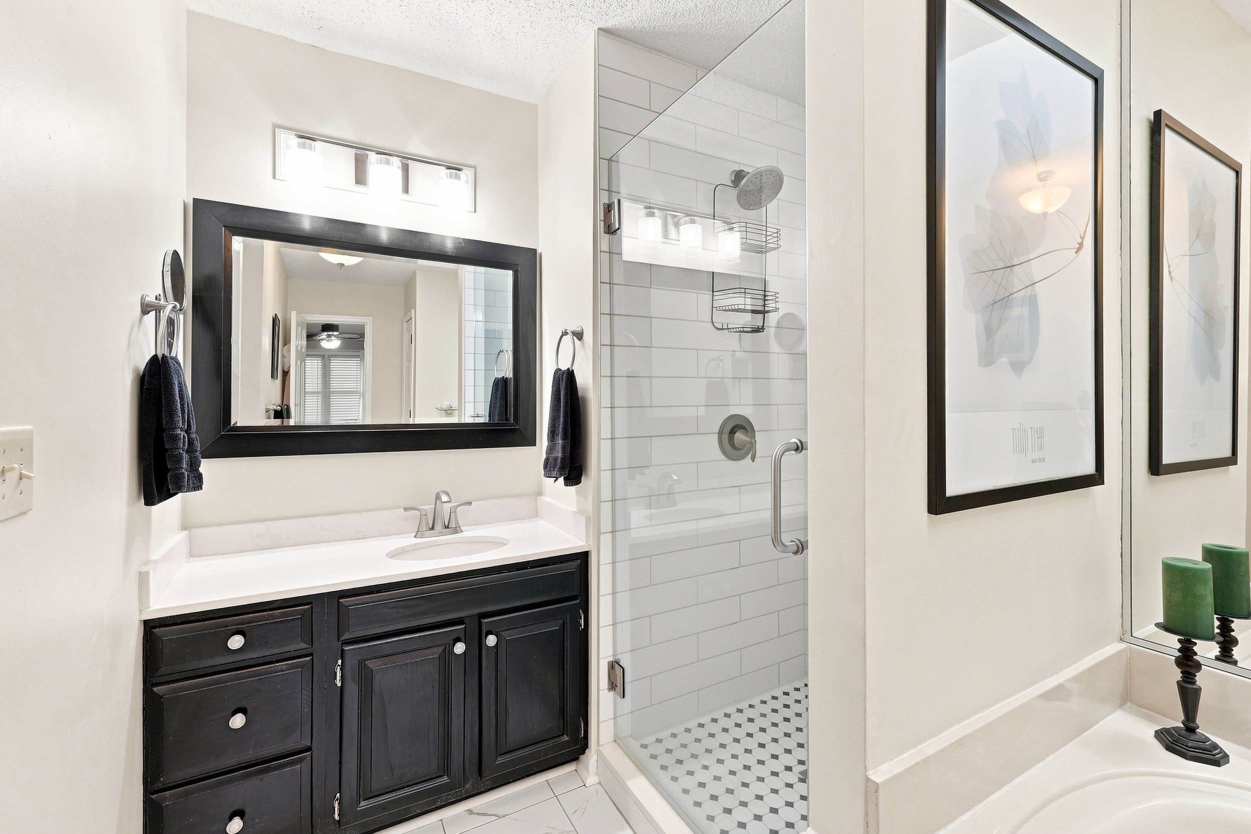 2012 Ladybank Dr. Property Photo 27