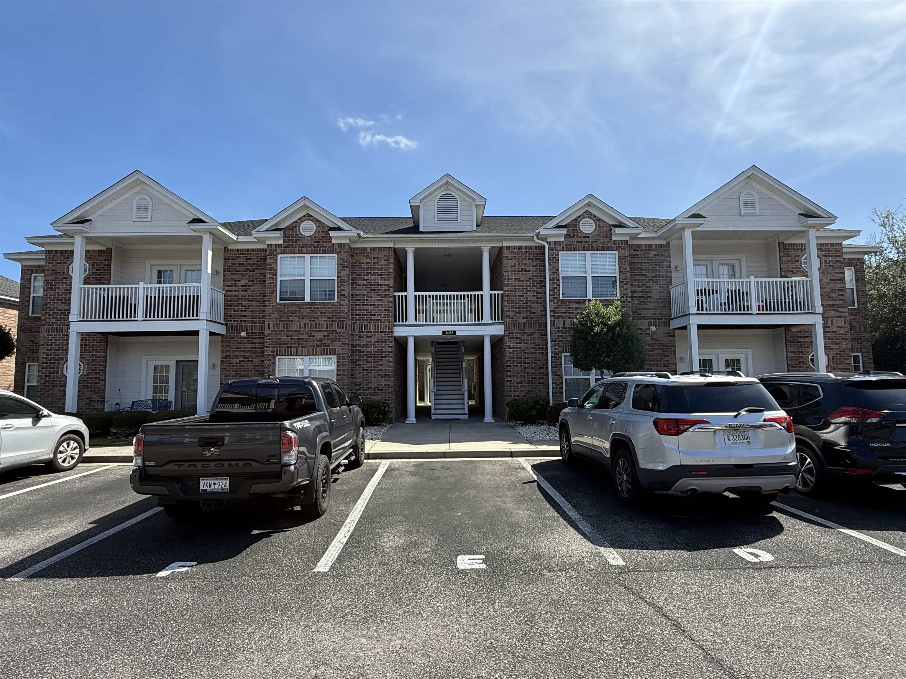 2053 Silvercrest Dr. Property Photo 1