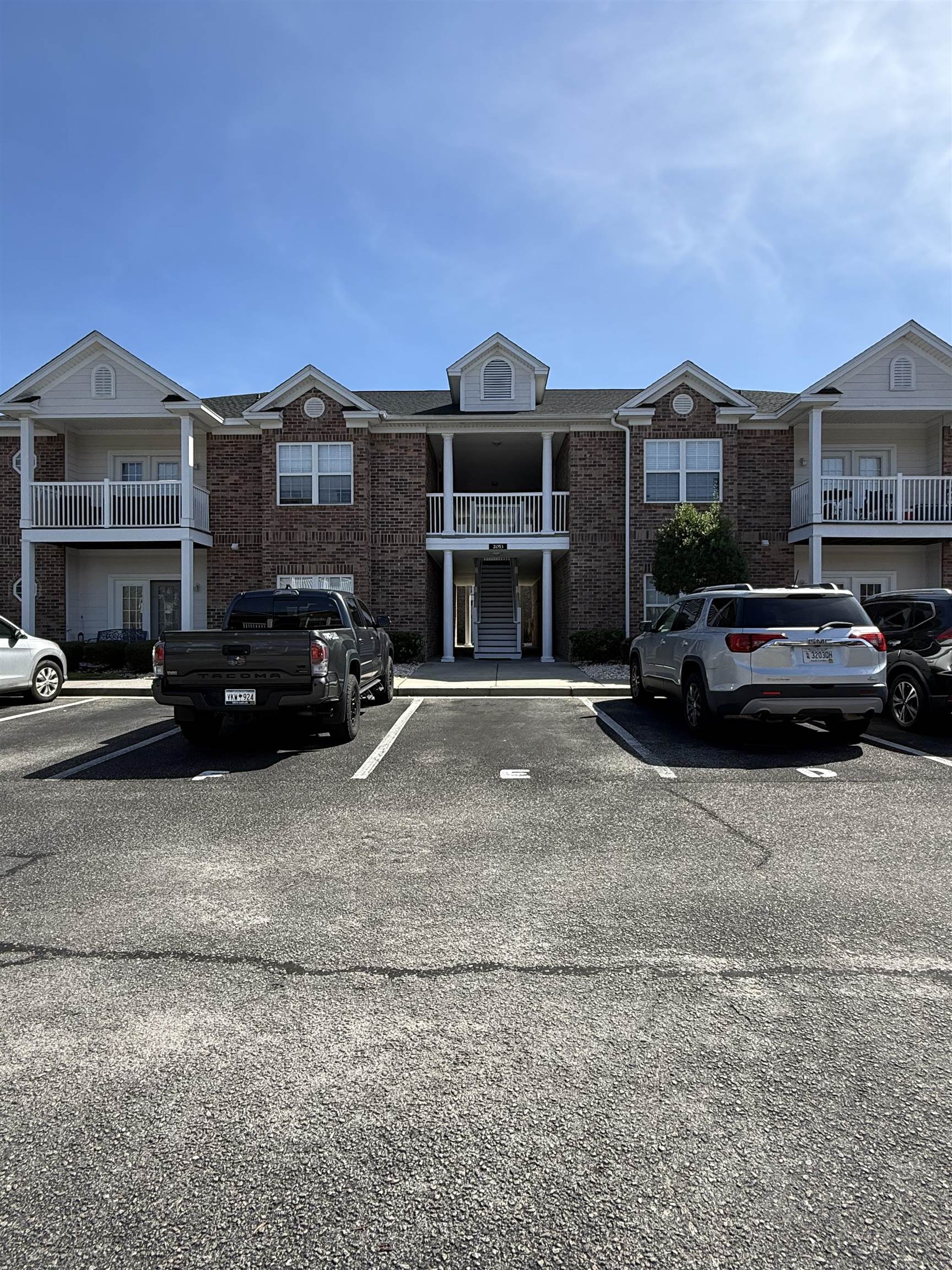 2053 Silvercrest Dr. Property Photo 1