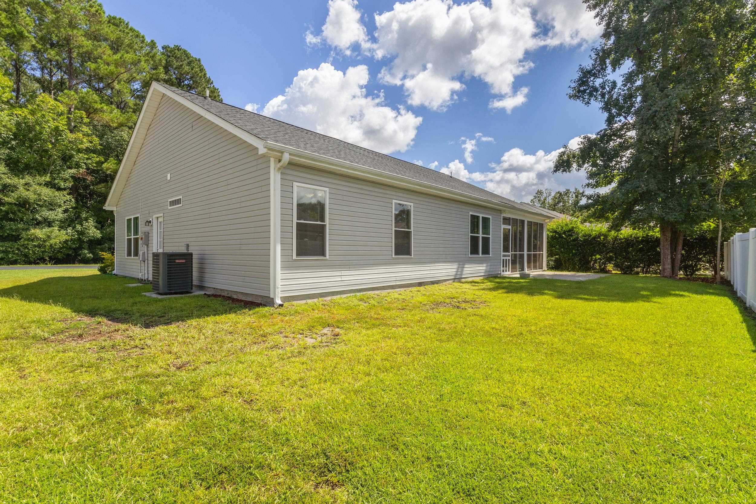 2180 Seaford Dr. Property Photo 5