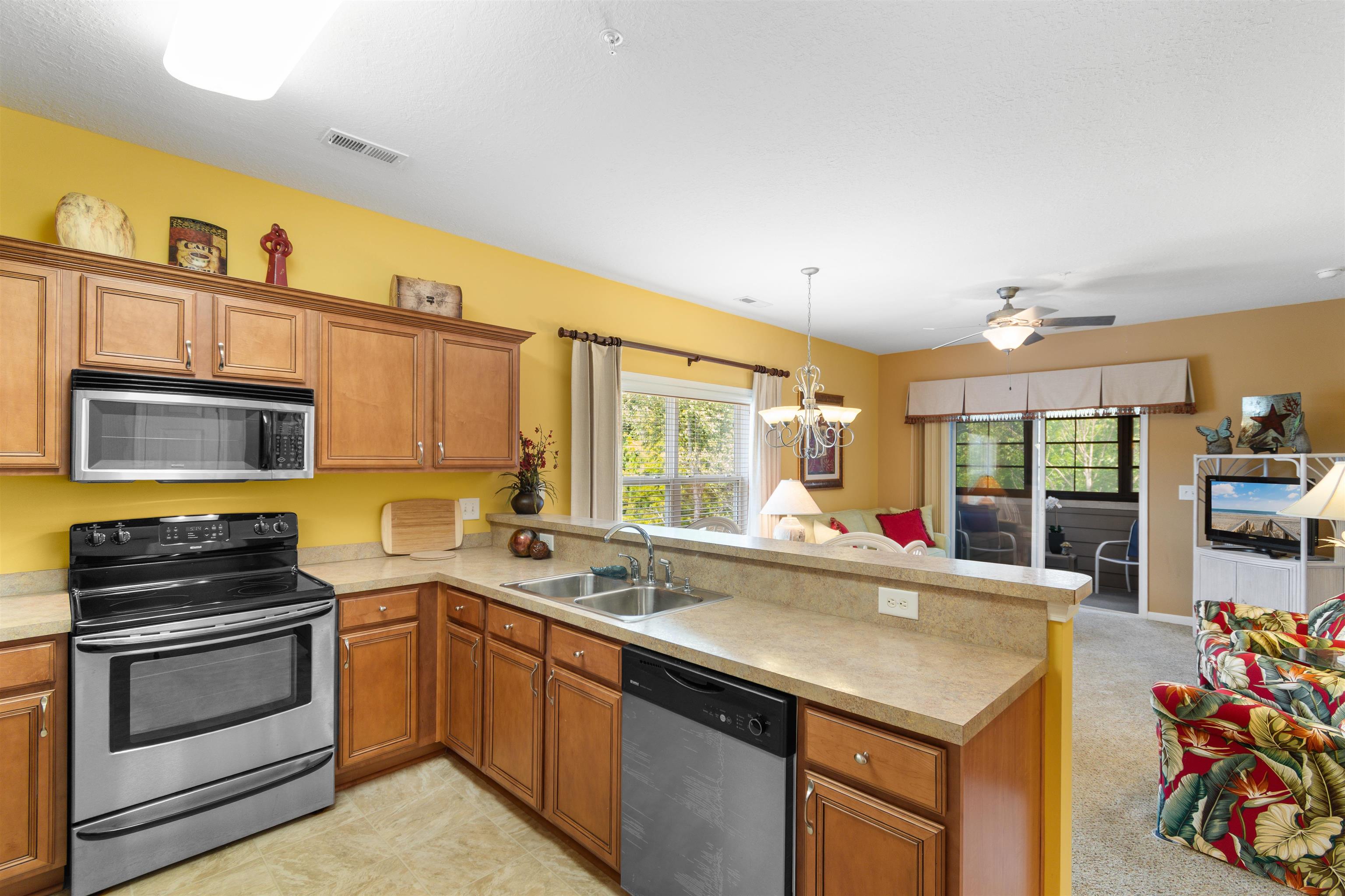 4102 Pinehurst Circle Property Photo 7