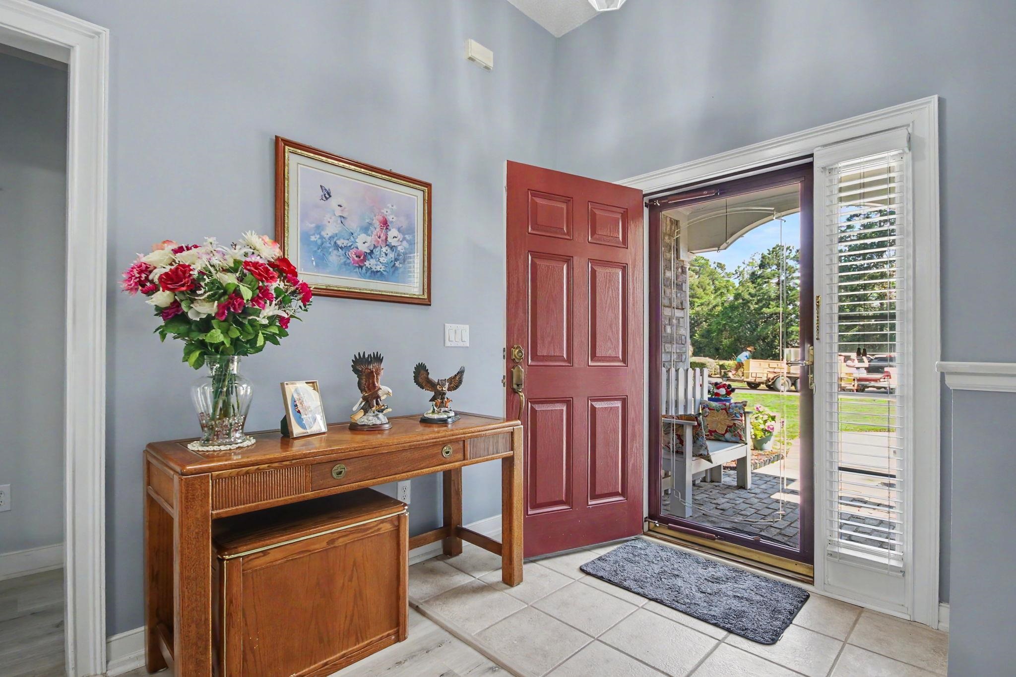 4240 Edgefield Rd. Property Photo 5