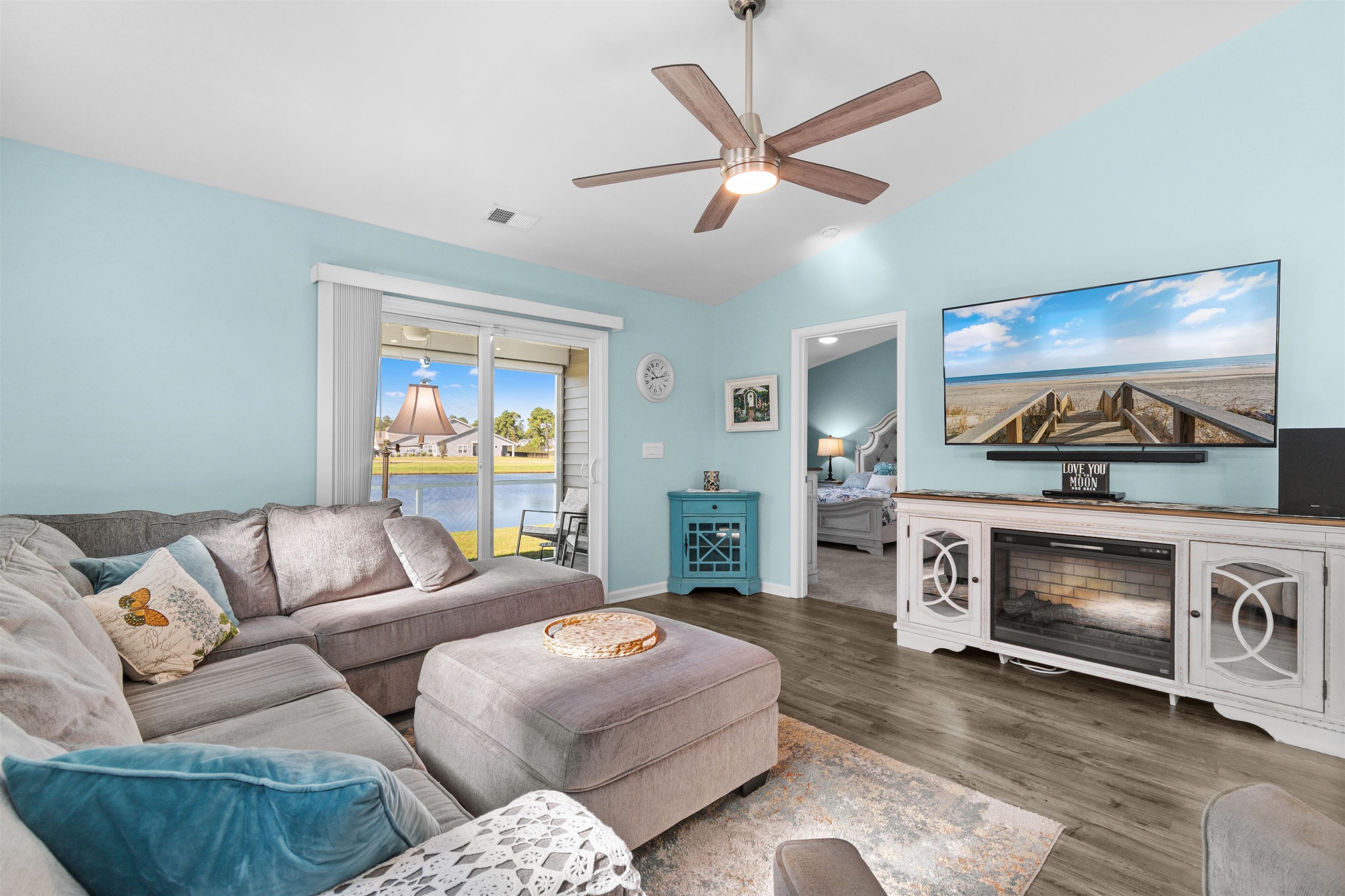 544 Courtridge Loop Property Photo 15