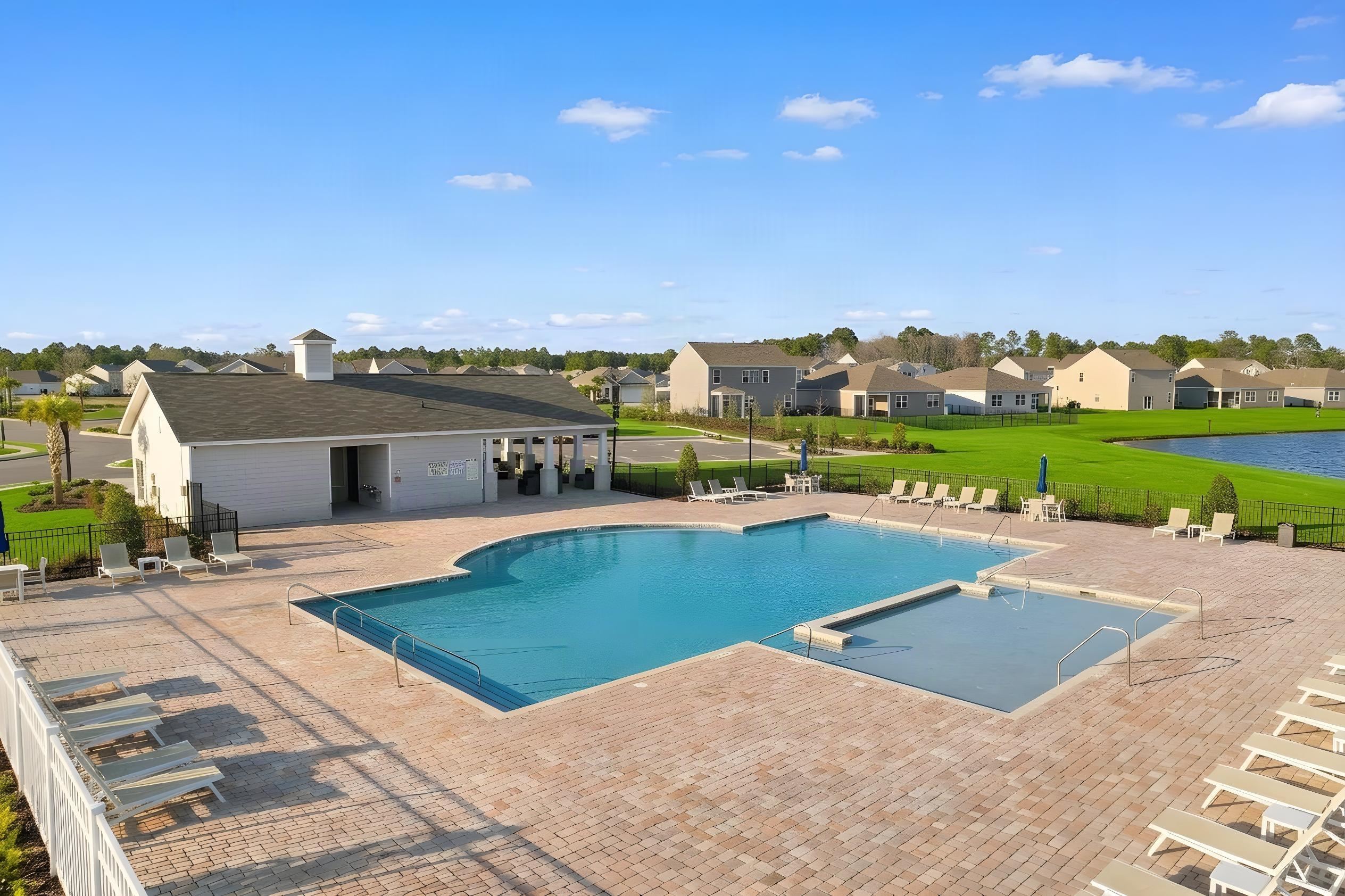 544 Courtridge Loop Property Photo 32