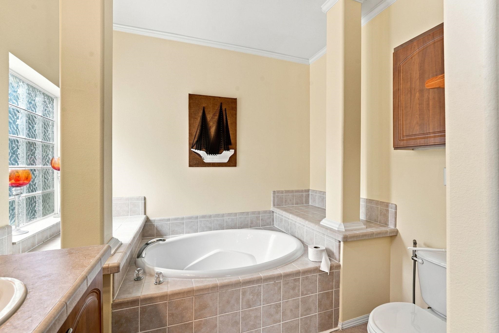 225 Wellspring Dr. Property Photo 32