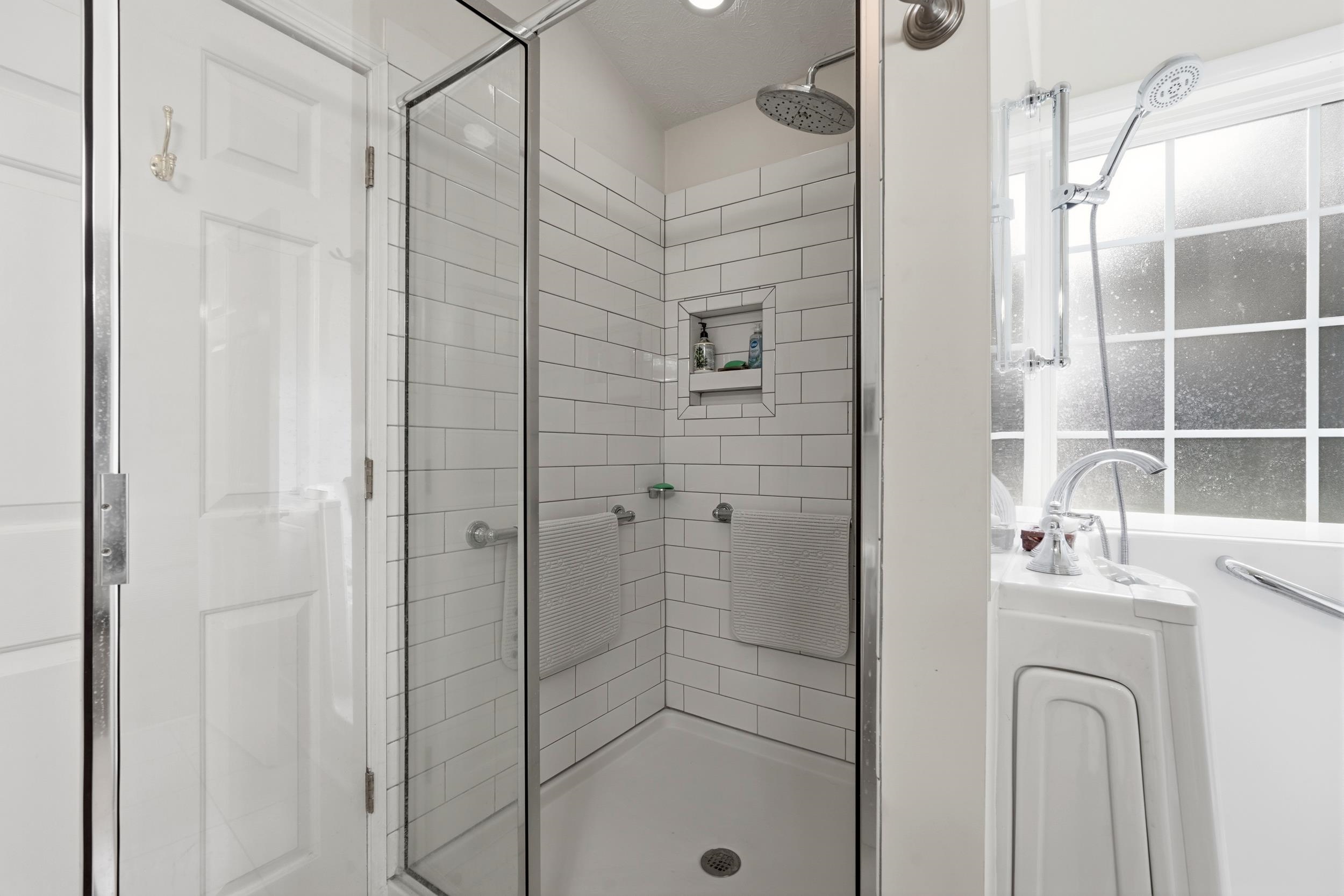 213 Jericho Ct. Property Photo 15
