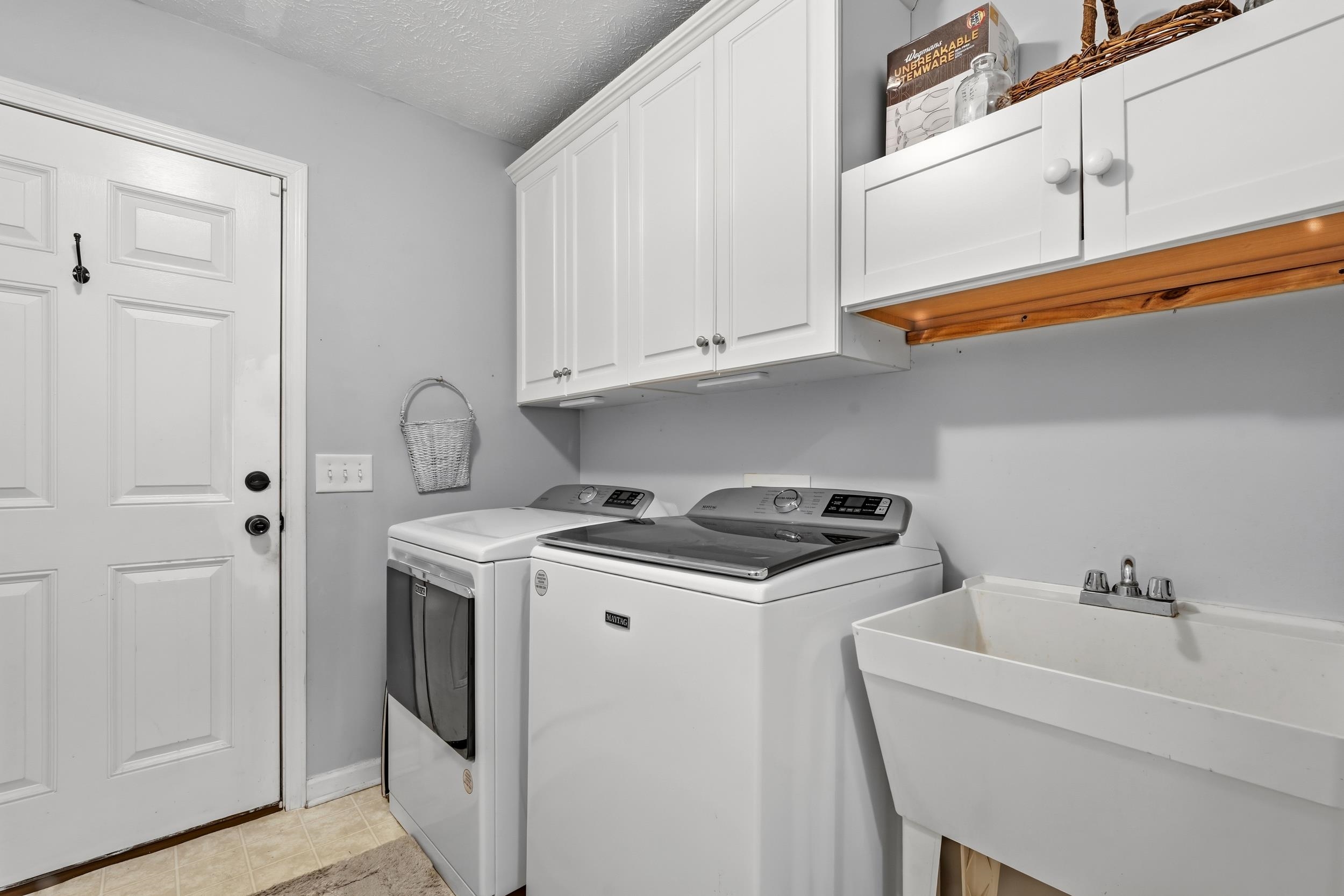 213 Jericho Ct. Property Photo 17