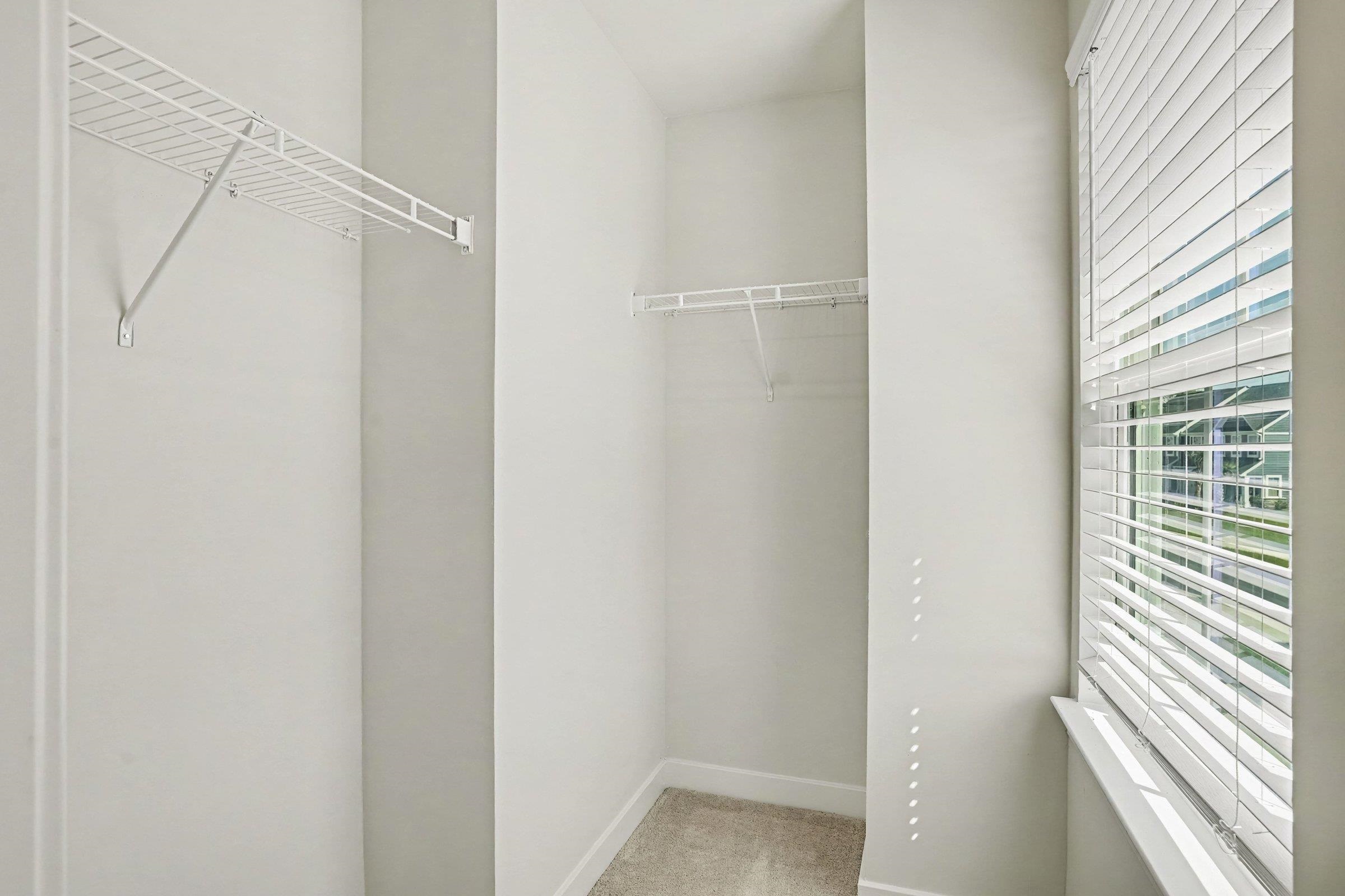 2415 Elowen Ln. Property Photo 31