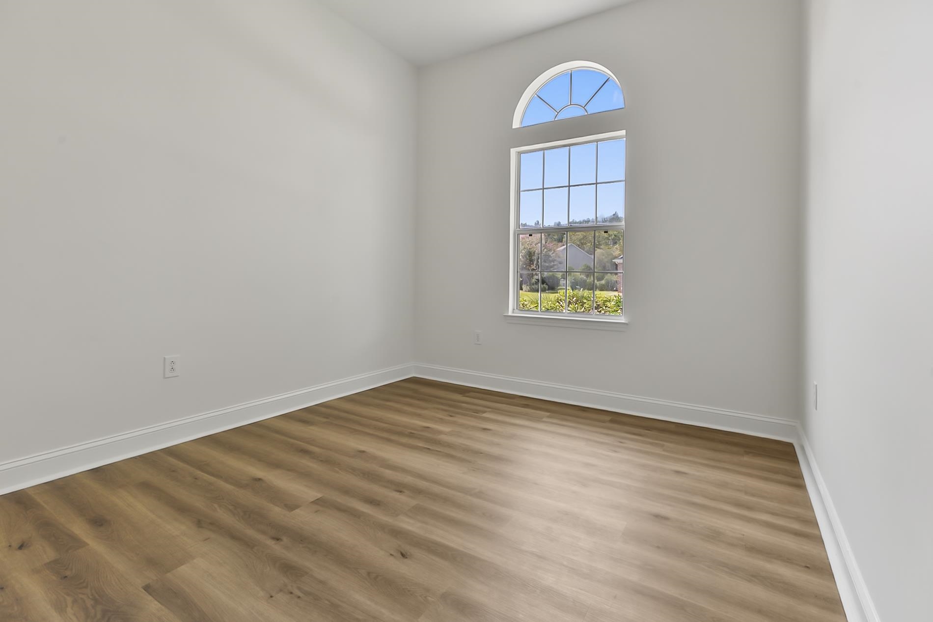 5911 Bridlewood Rd. Property Photo 28