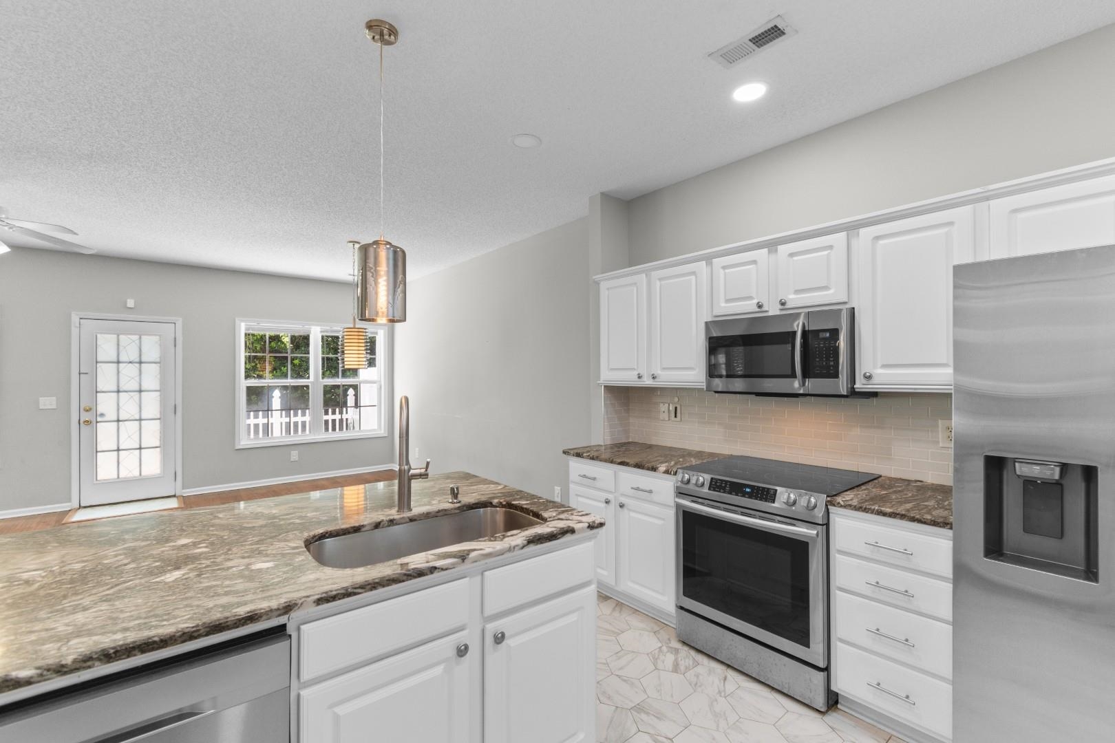 4358 Rivergate Ln. Property Photo 6