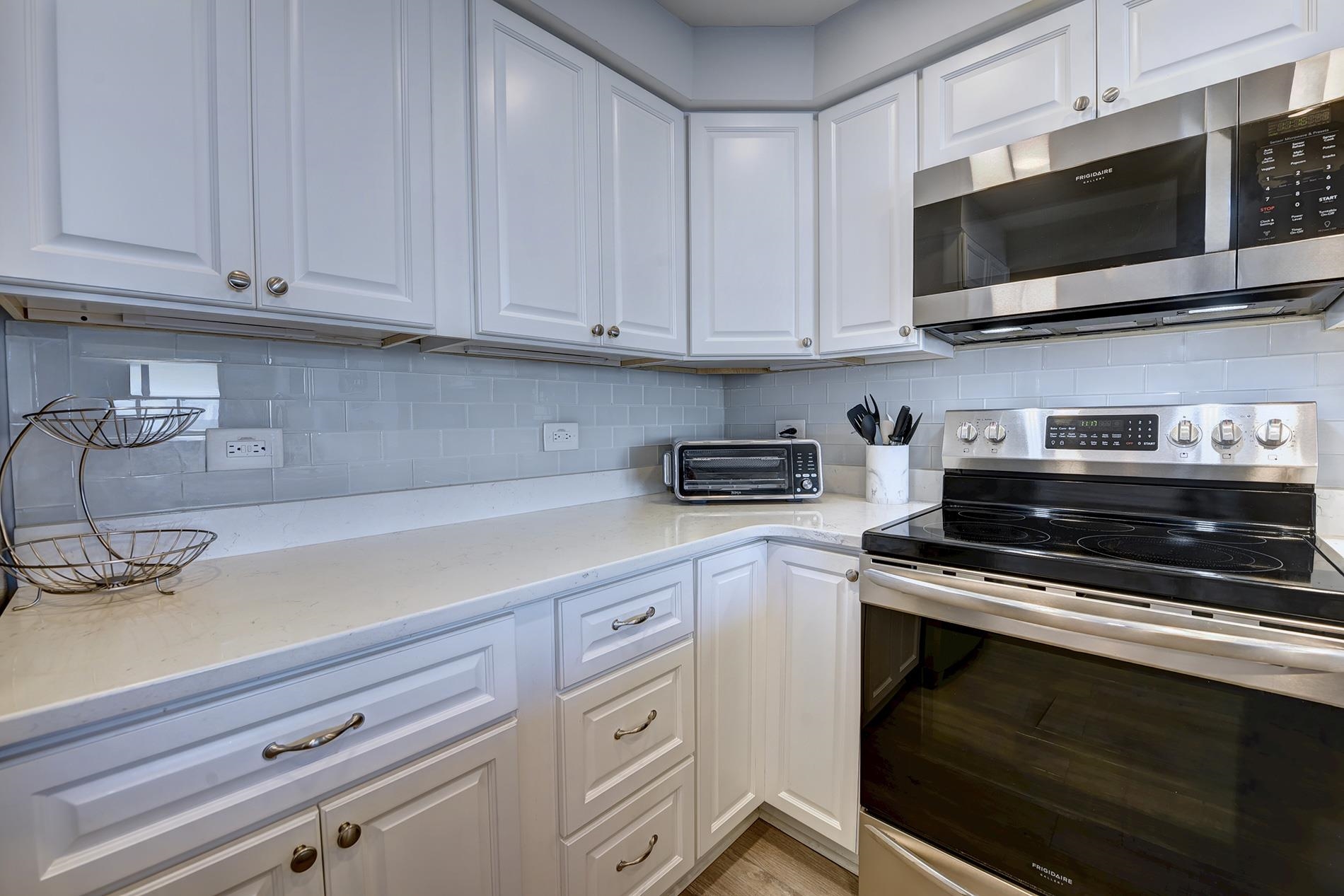 100 Ocean Creek Dr. Property Photo 13
