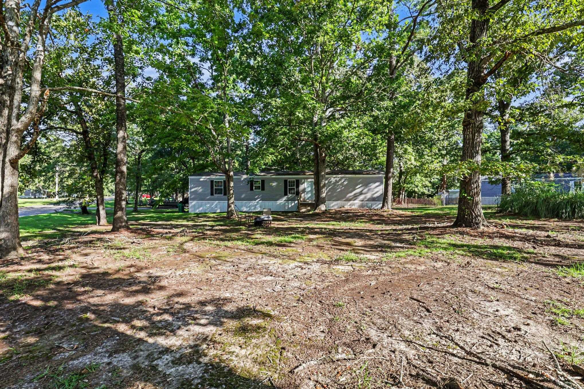 1925 Tigris Ct. Property Photo 3