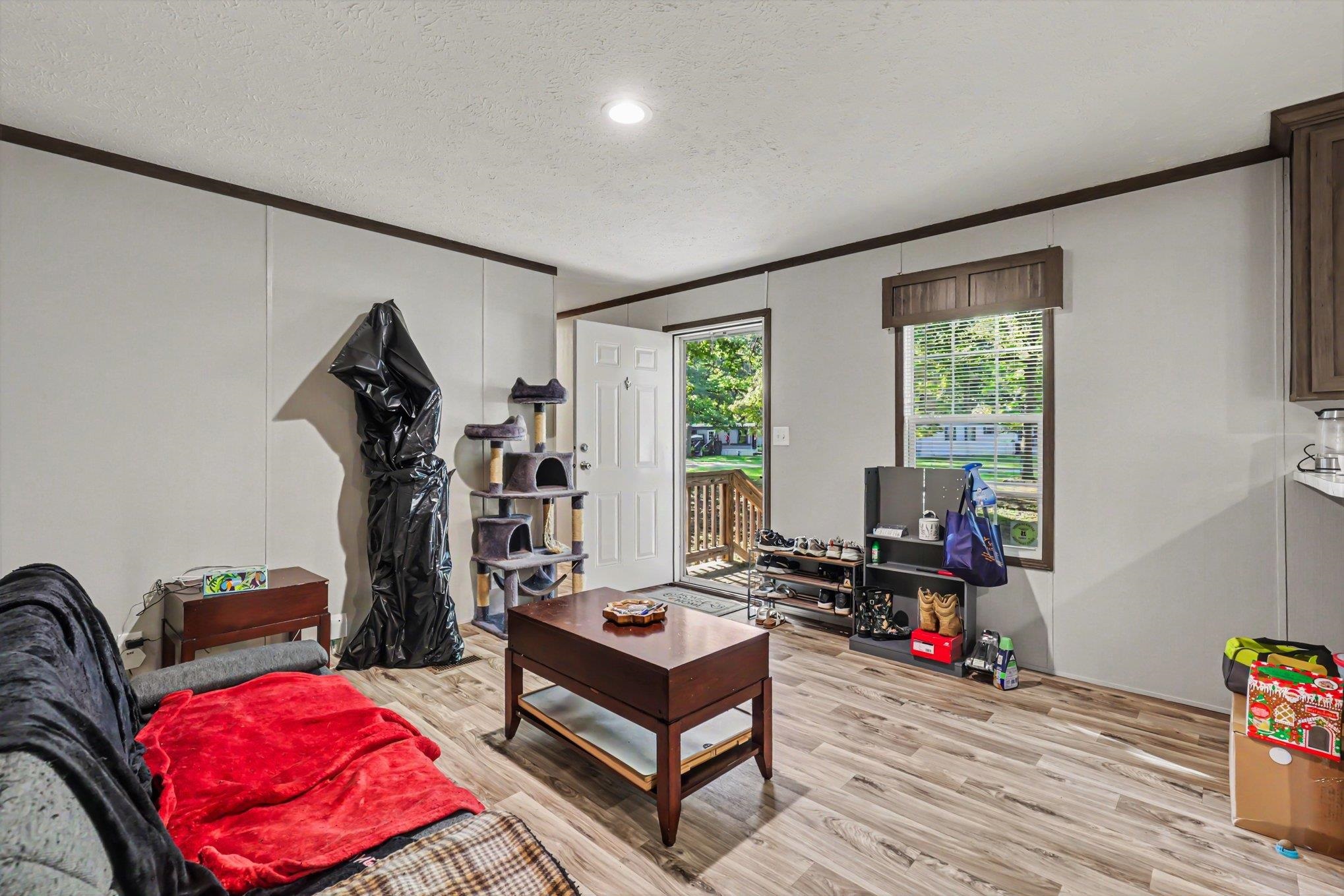 1925 Tigris Ct. Property Photo 7