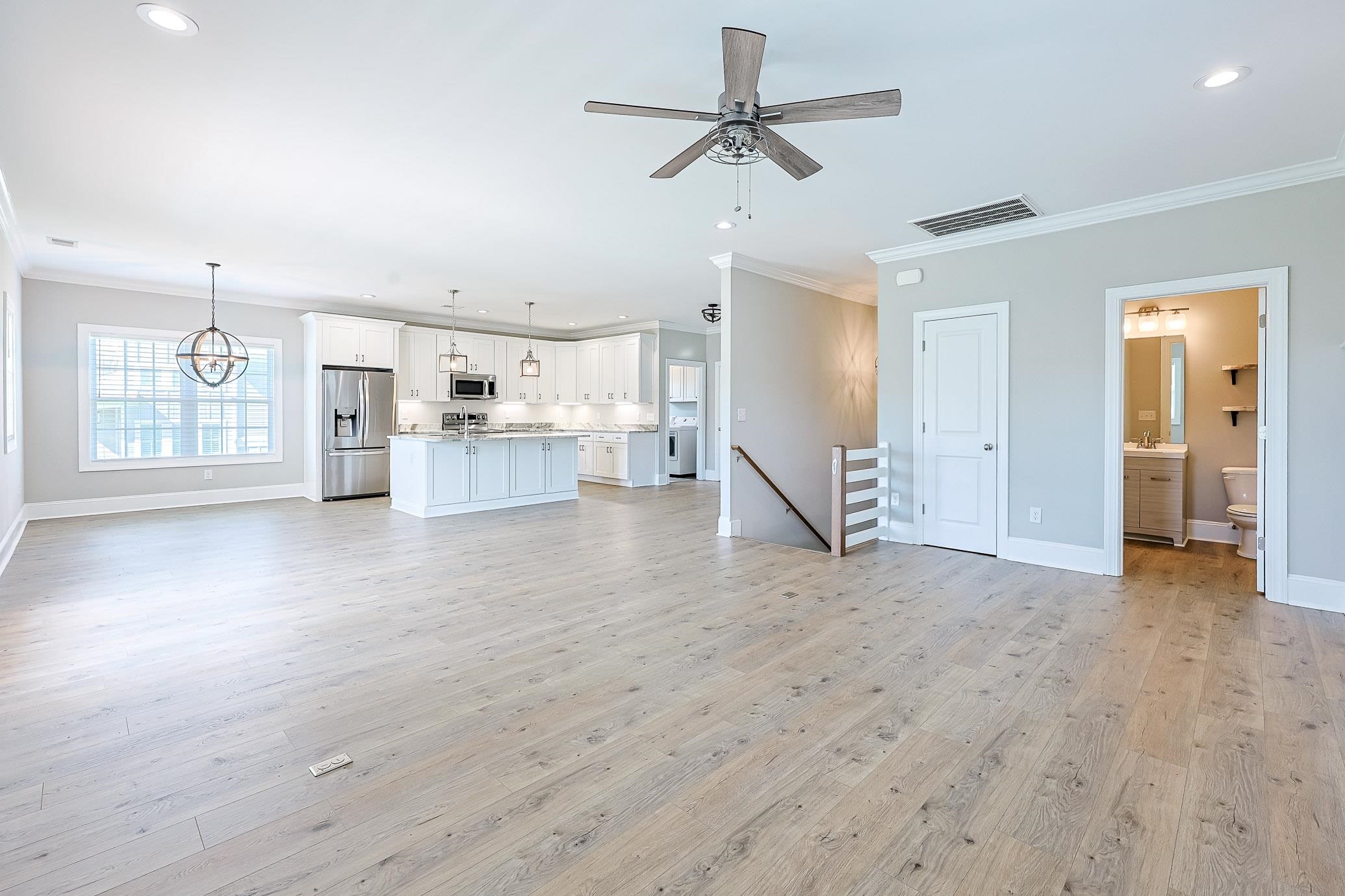 406 Harbour View Dr. Property Photo 2