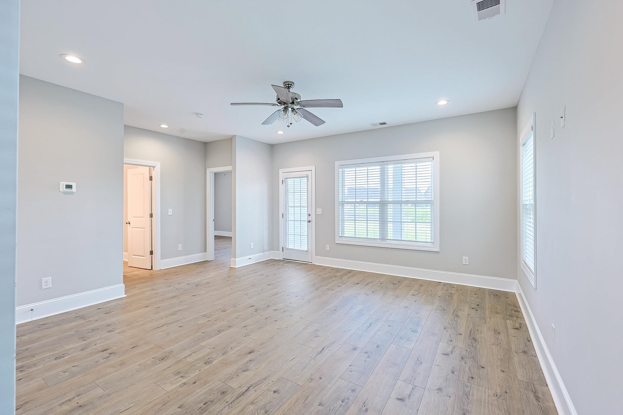 406 Harbour View Dr. Property Photo 22