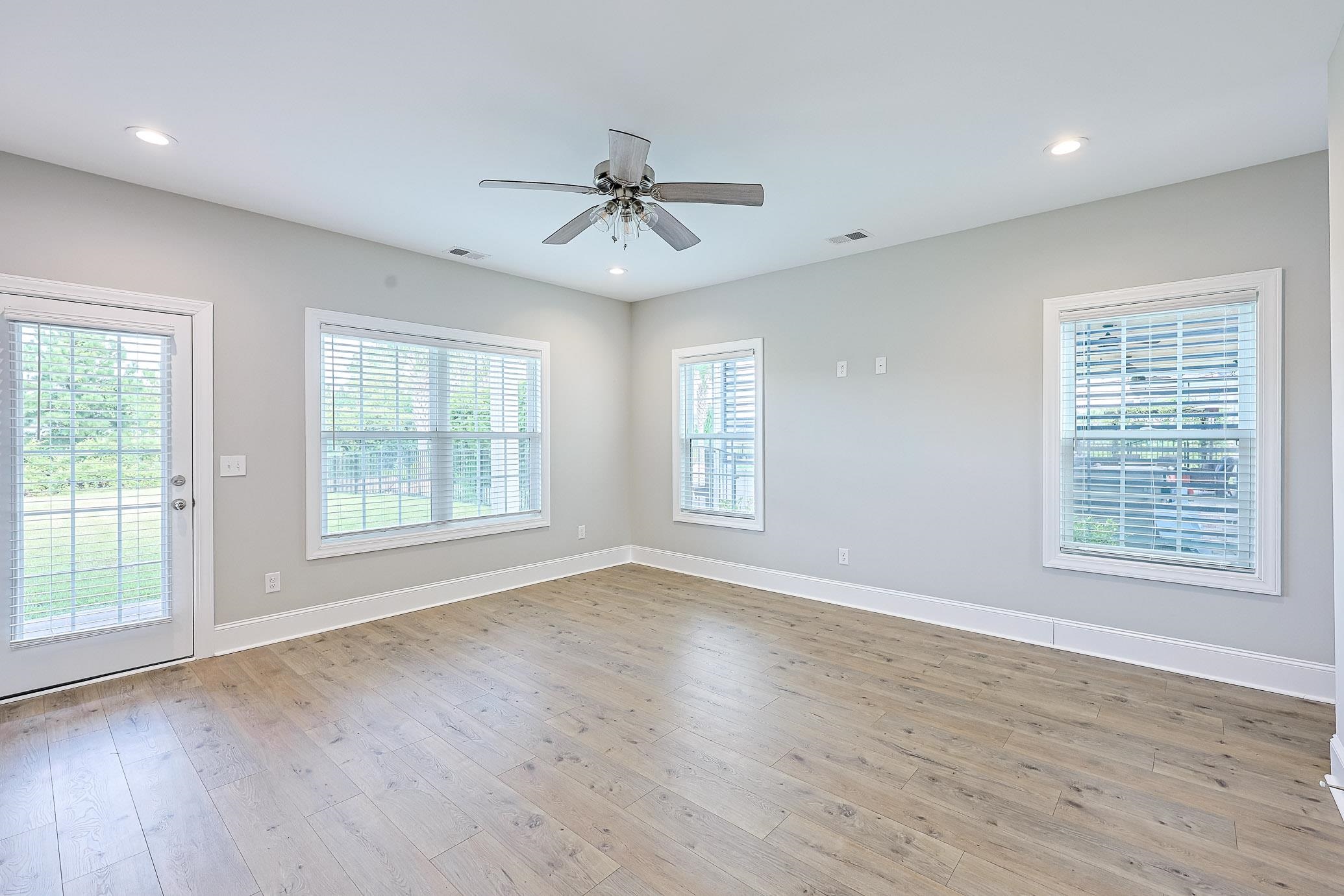 406 Harbour View Dr. Property Photo 25