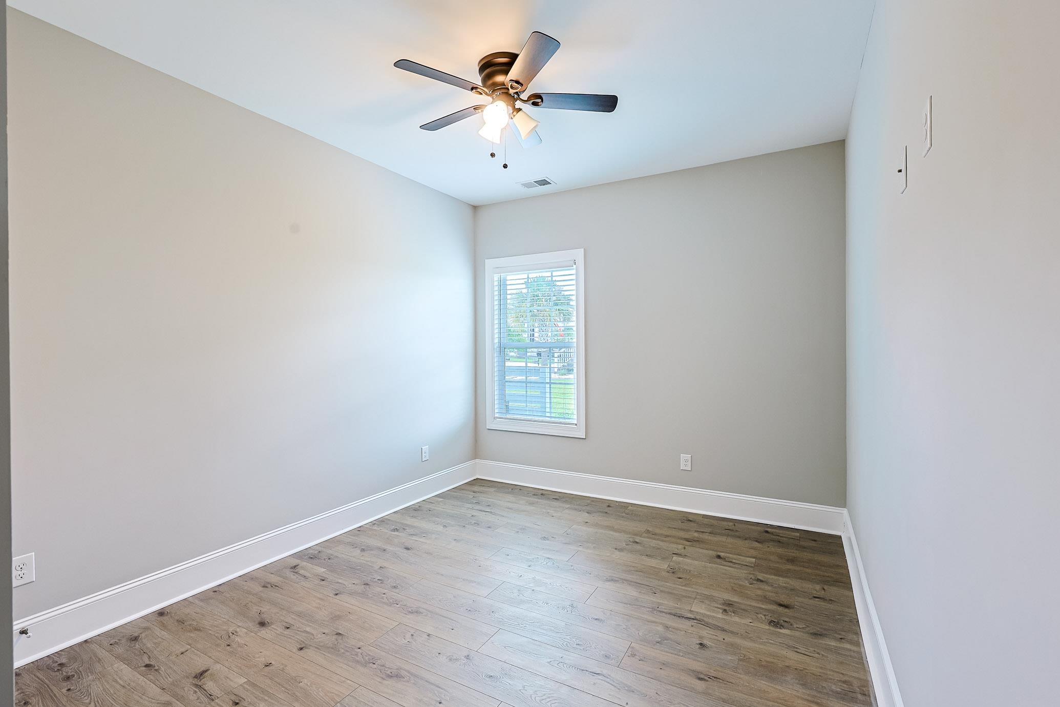 406 Harbour View Dr. Property Photo 28