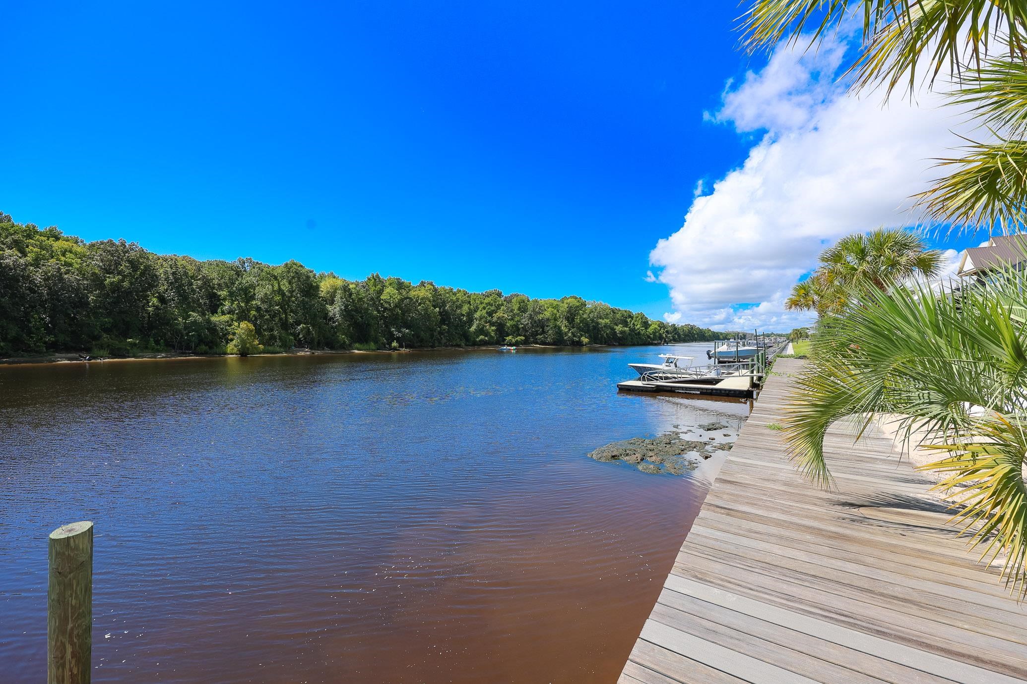 406 Harbour View Dr. Property Photo 52