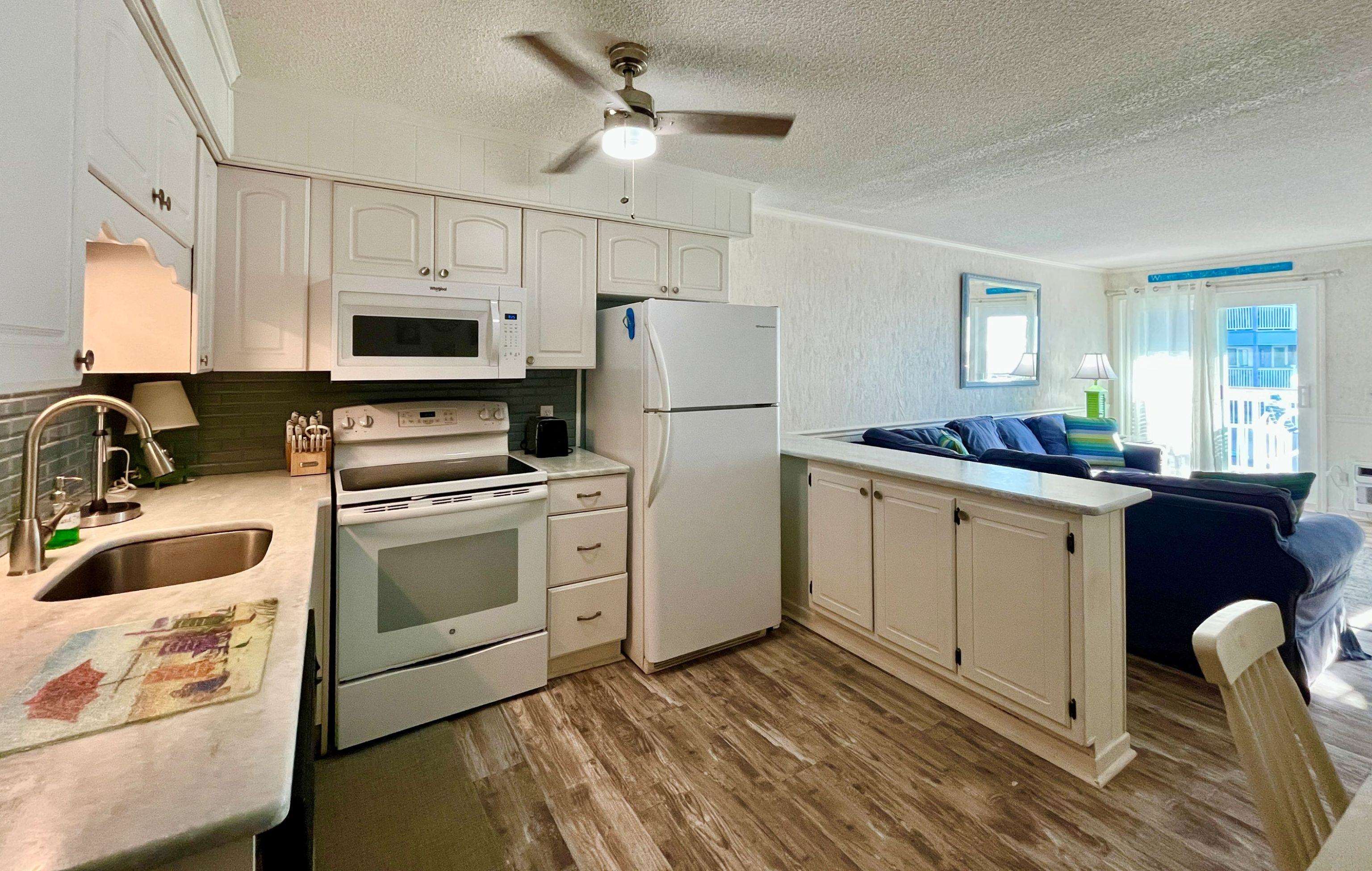 9530 Shore Dr. Property Photo 3
