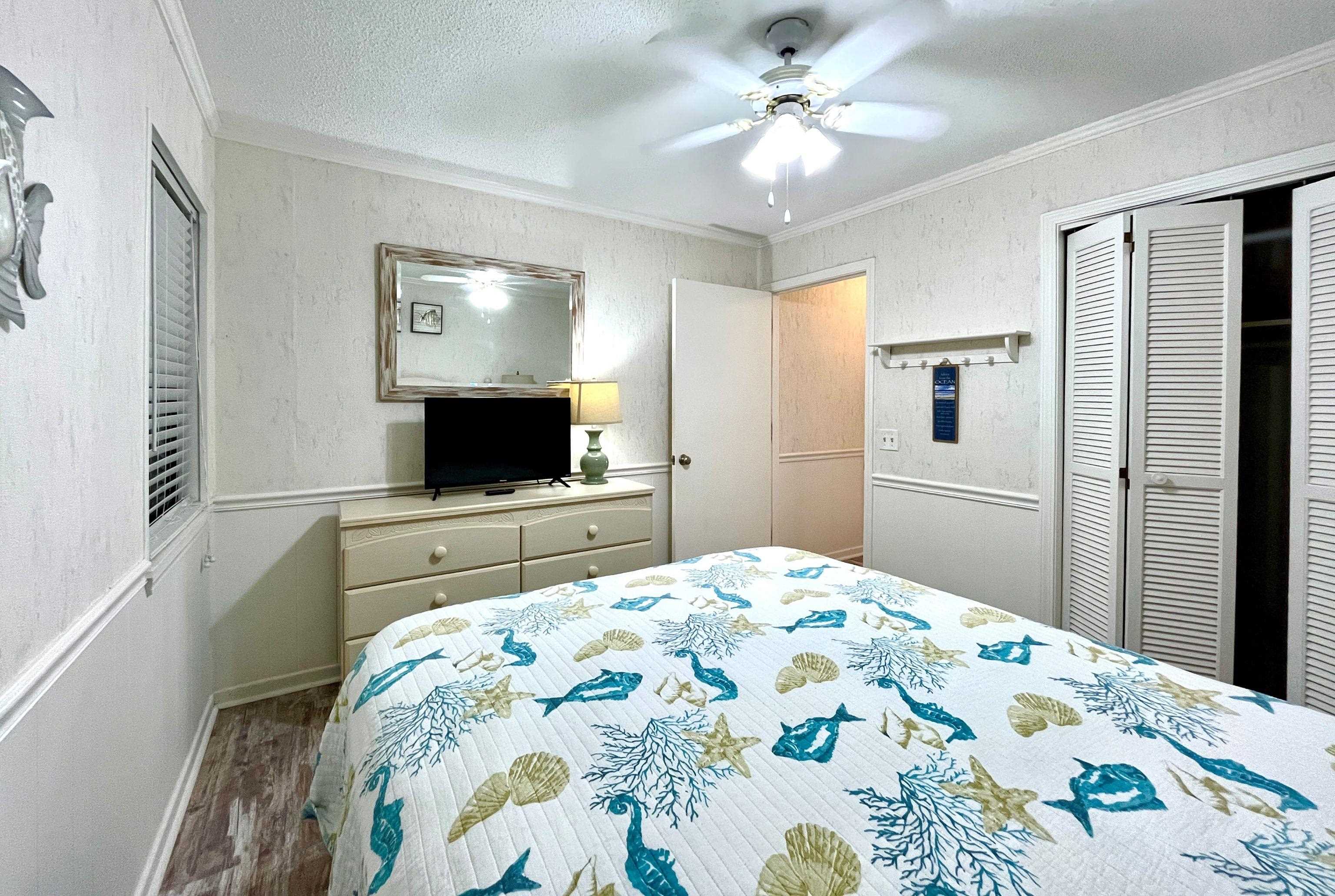 9530 Shore Dr. Property Photo 25