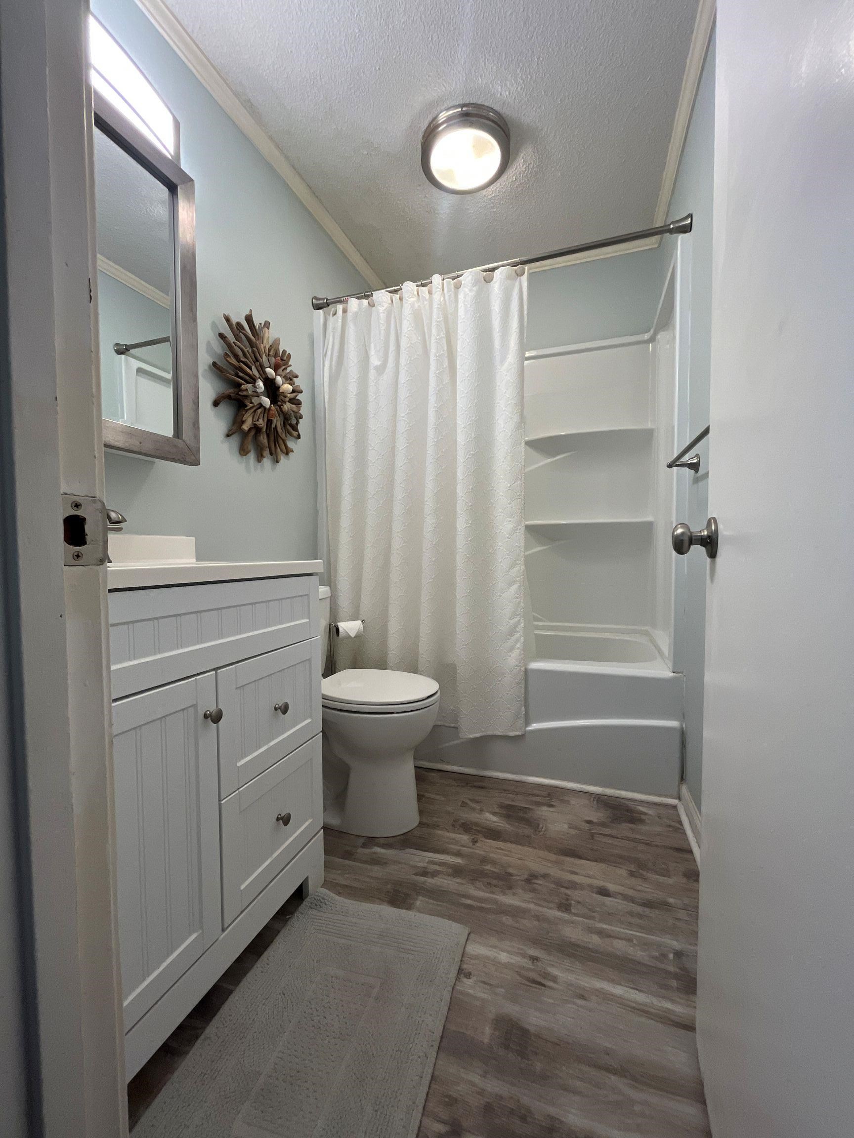 9530 Shore Dr. Property Photo 26