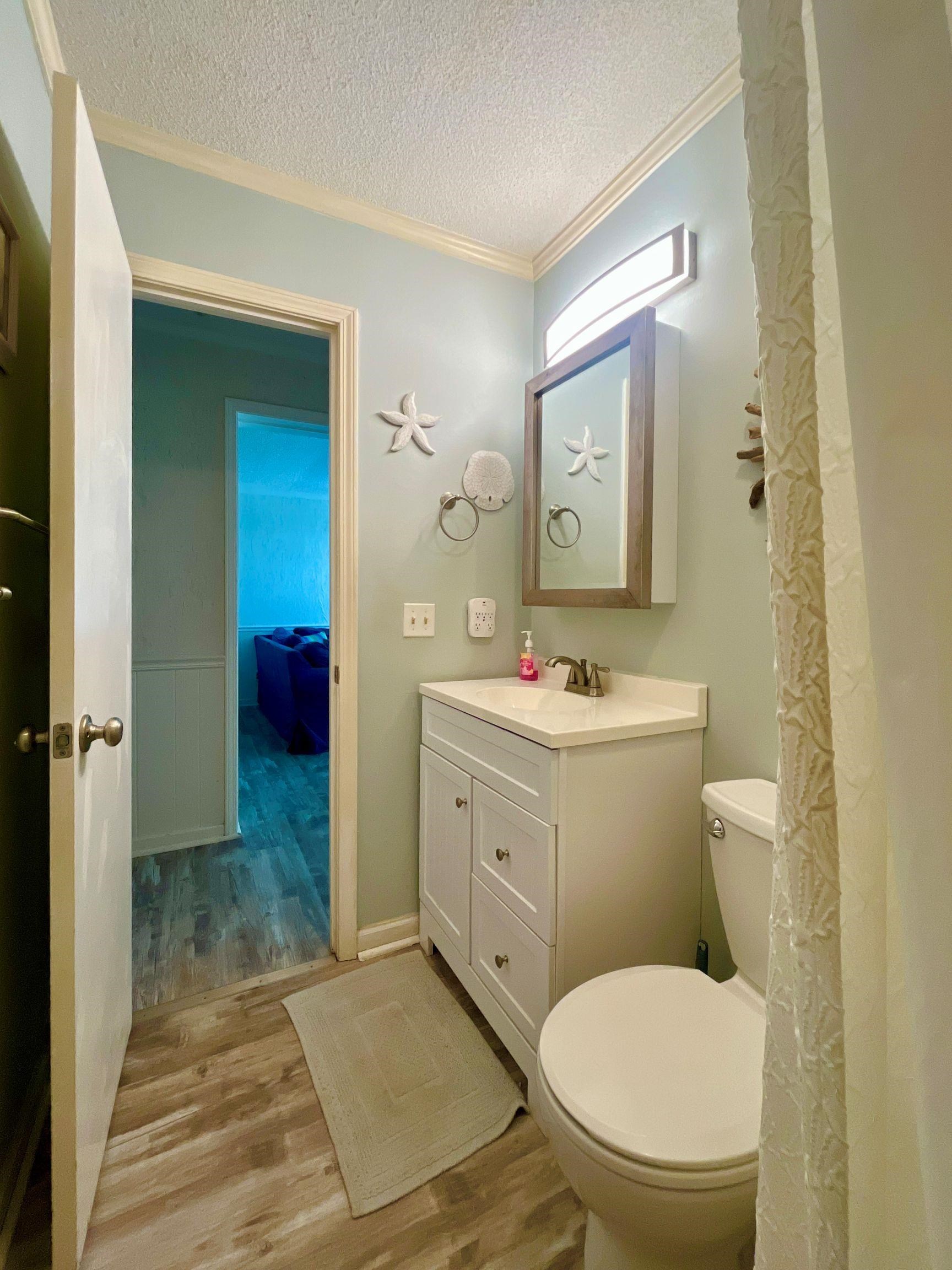 9530 Shore Dr. Property Photo 27