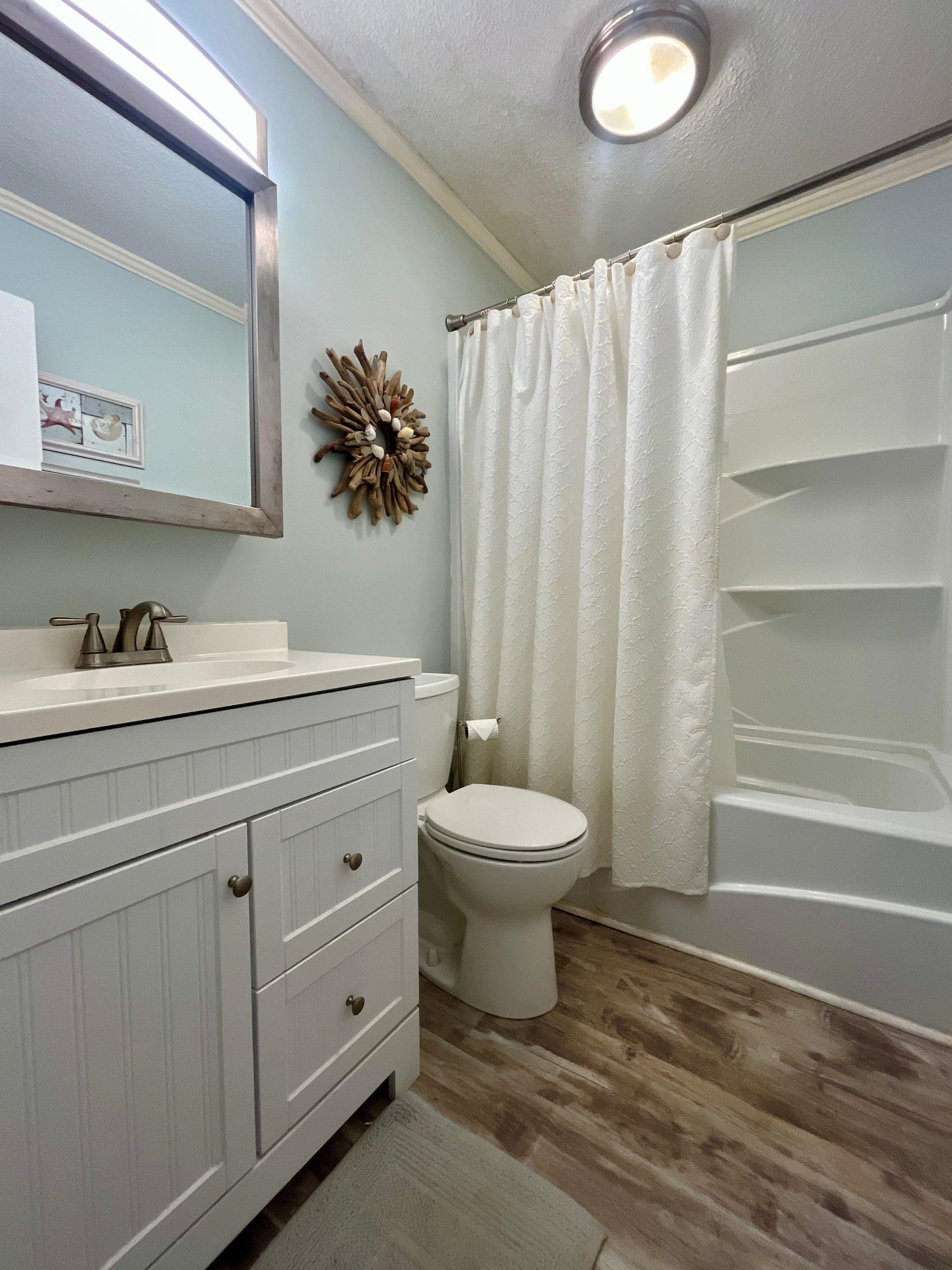 9530 Shore Dr. Property Photo 28