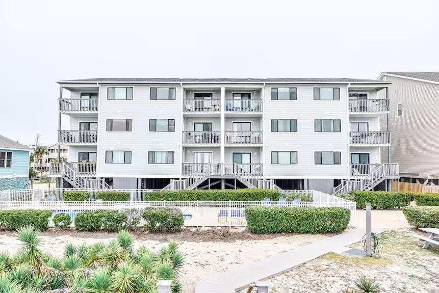 415 N Ocean Blvd.