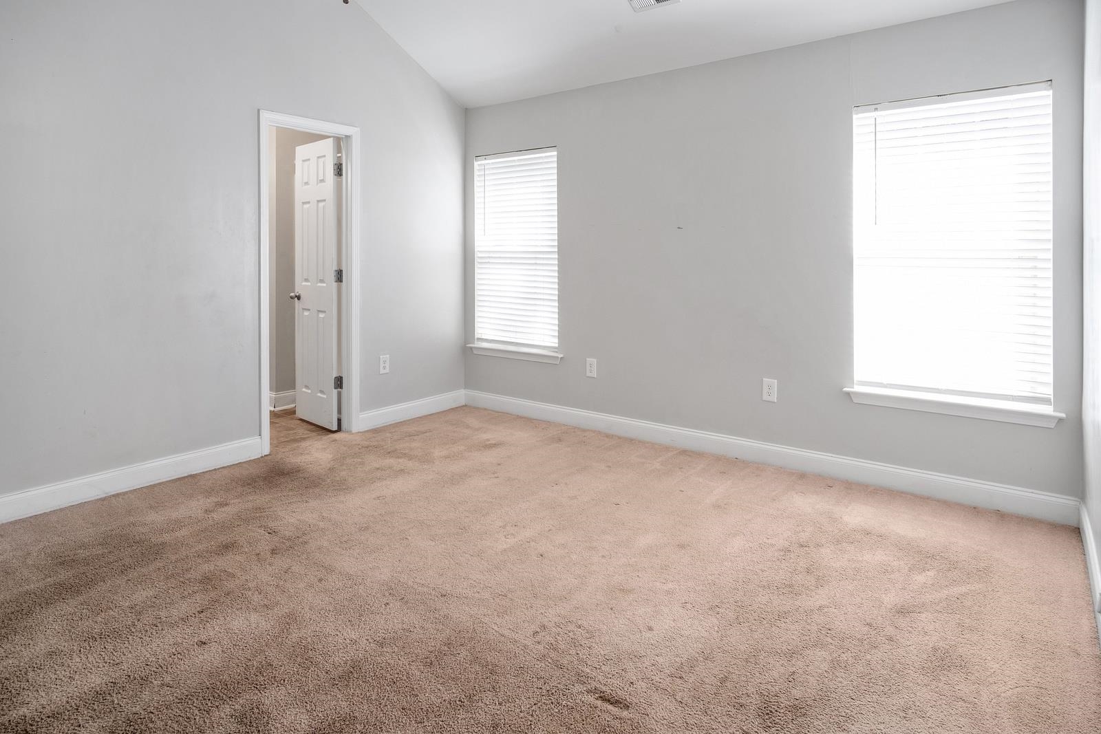 1009 Mccall Loop Property Photo 13