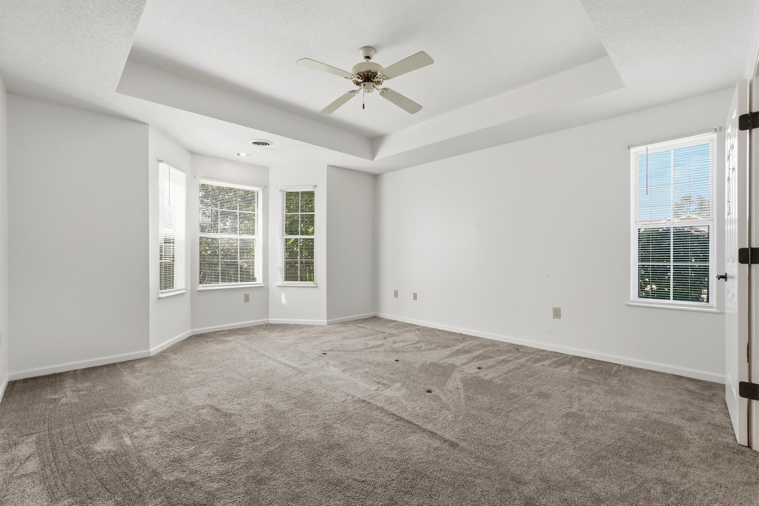 3943 Lochview Dr. Property Photo 11