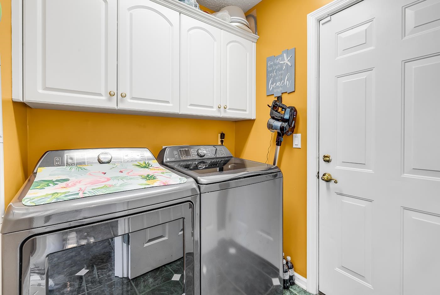 629 Tarrant St. Property Photo 12