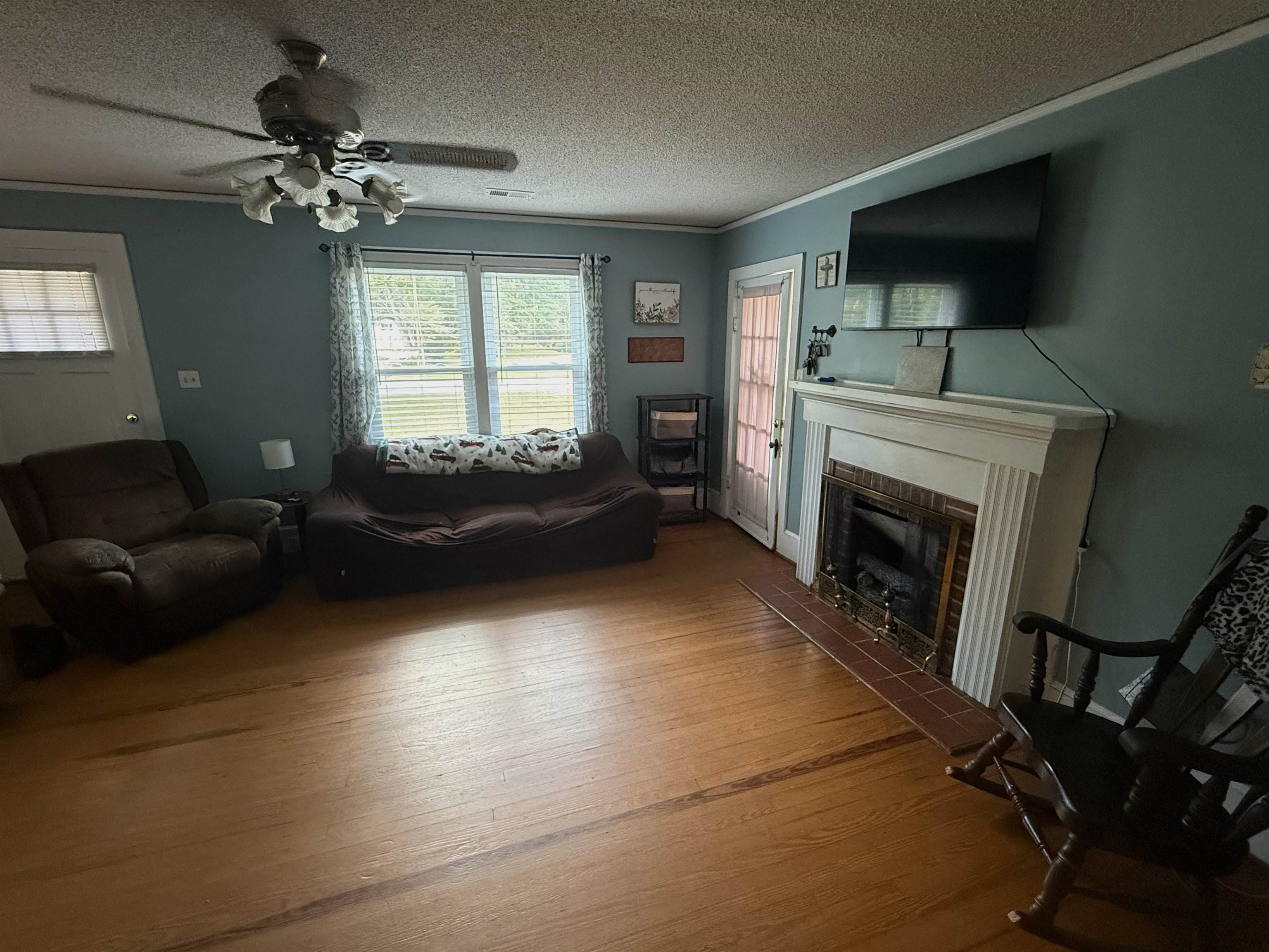222 E Hampton St. Property Photo 6