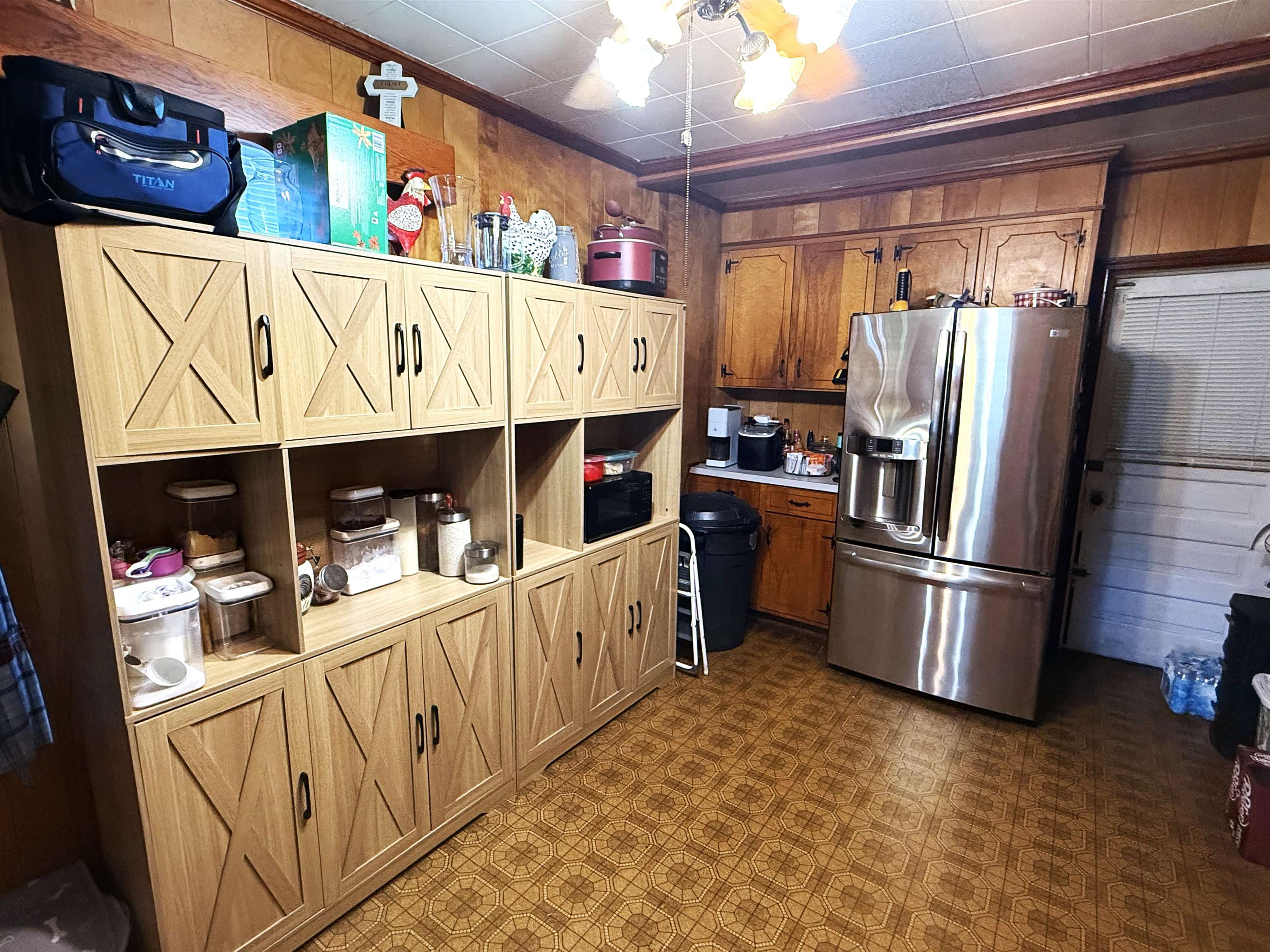 222 E Hampton St. Property Photo 13