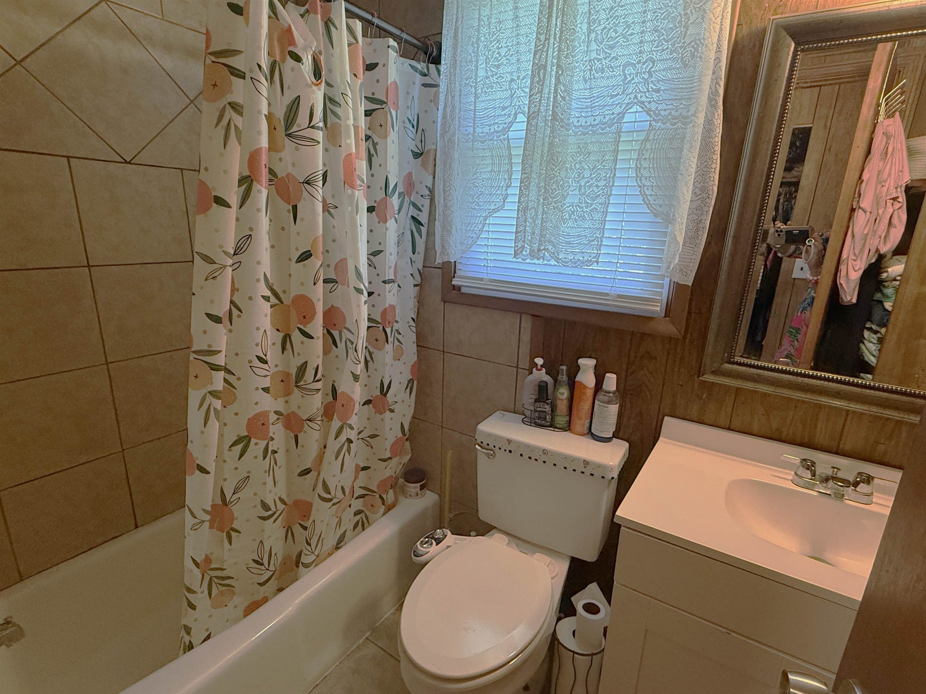 222 E Hampton St. Property Photo 25