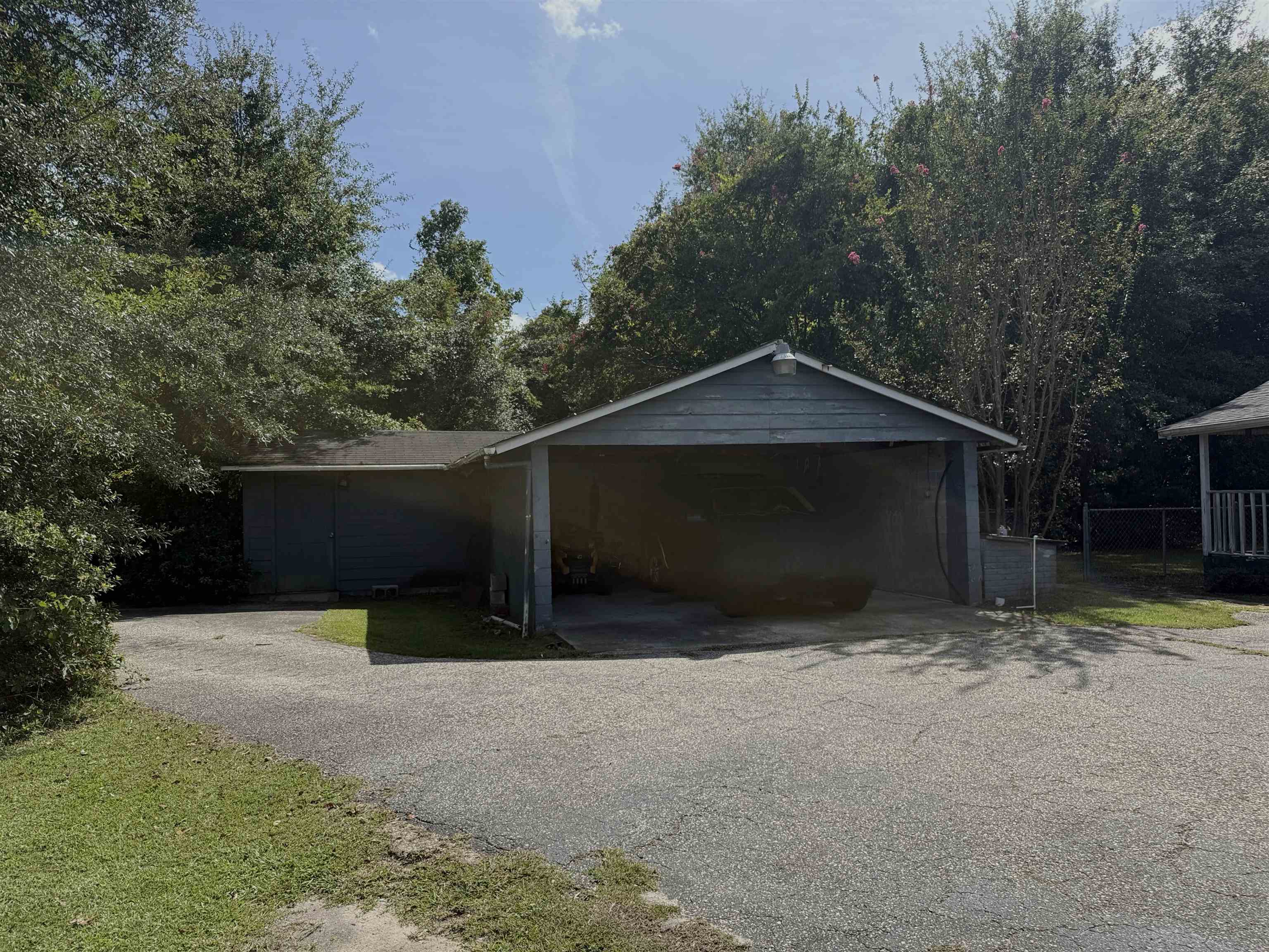 222 E Hampton St. Property Photo 29