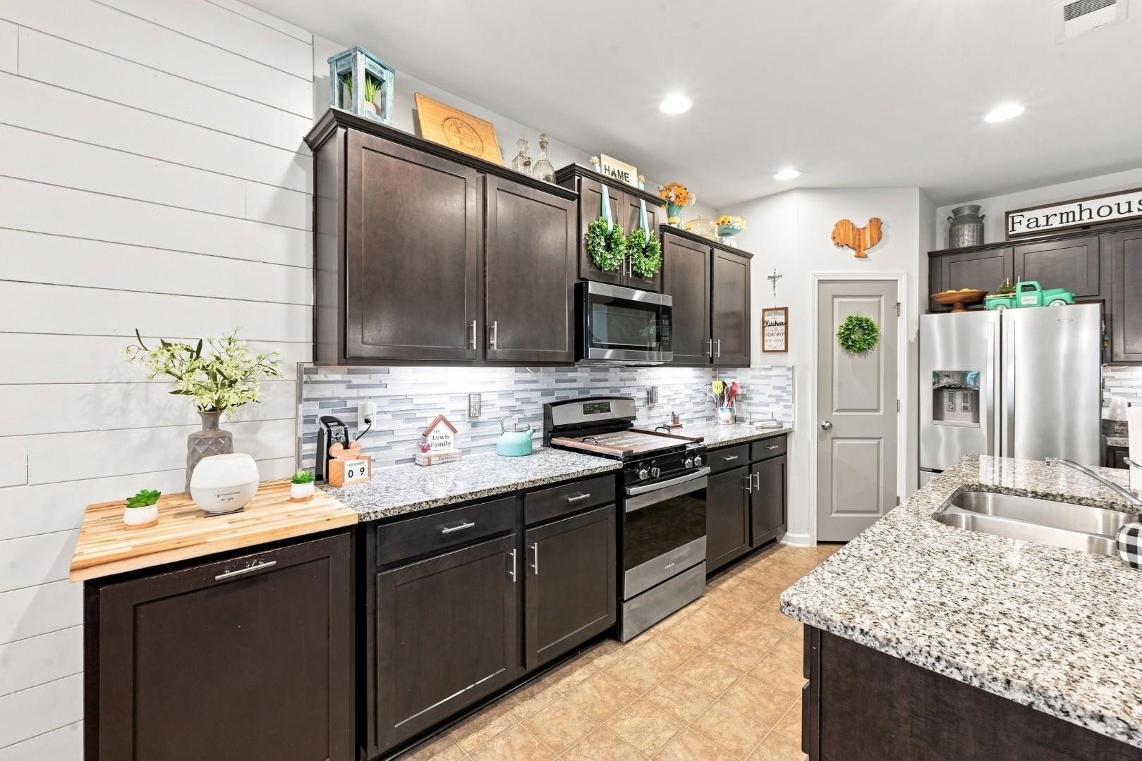 800 Wild Leaf Loop Property Photo 3