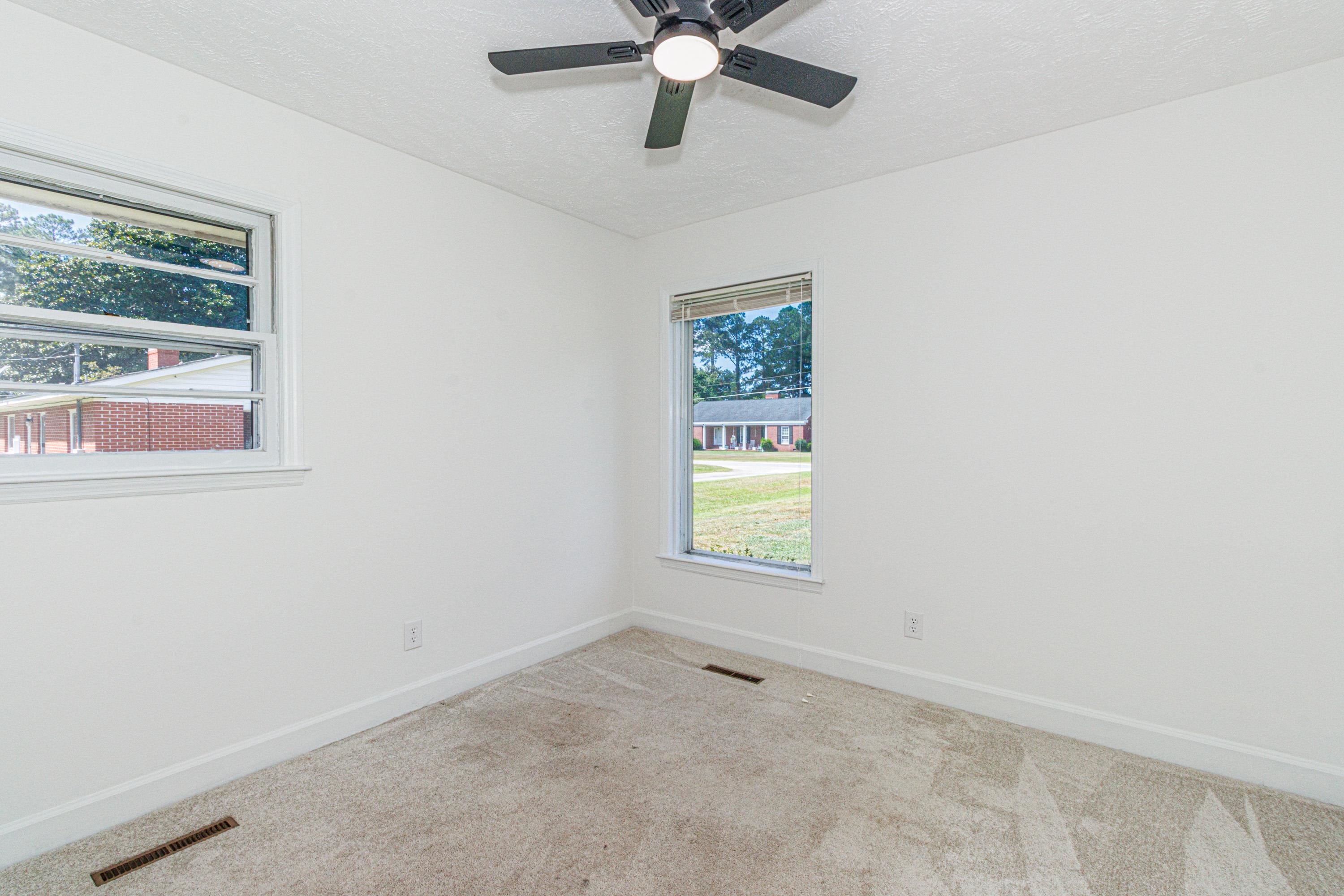302 Cleveland St. Property Photo 29