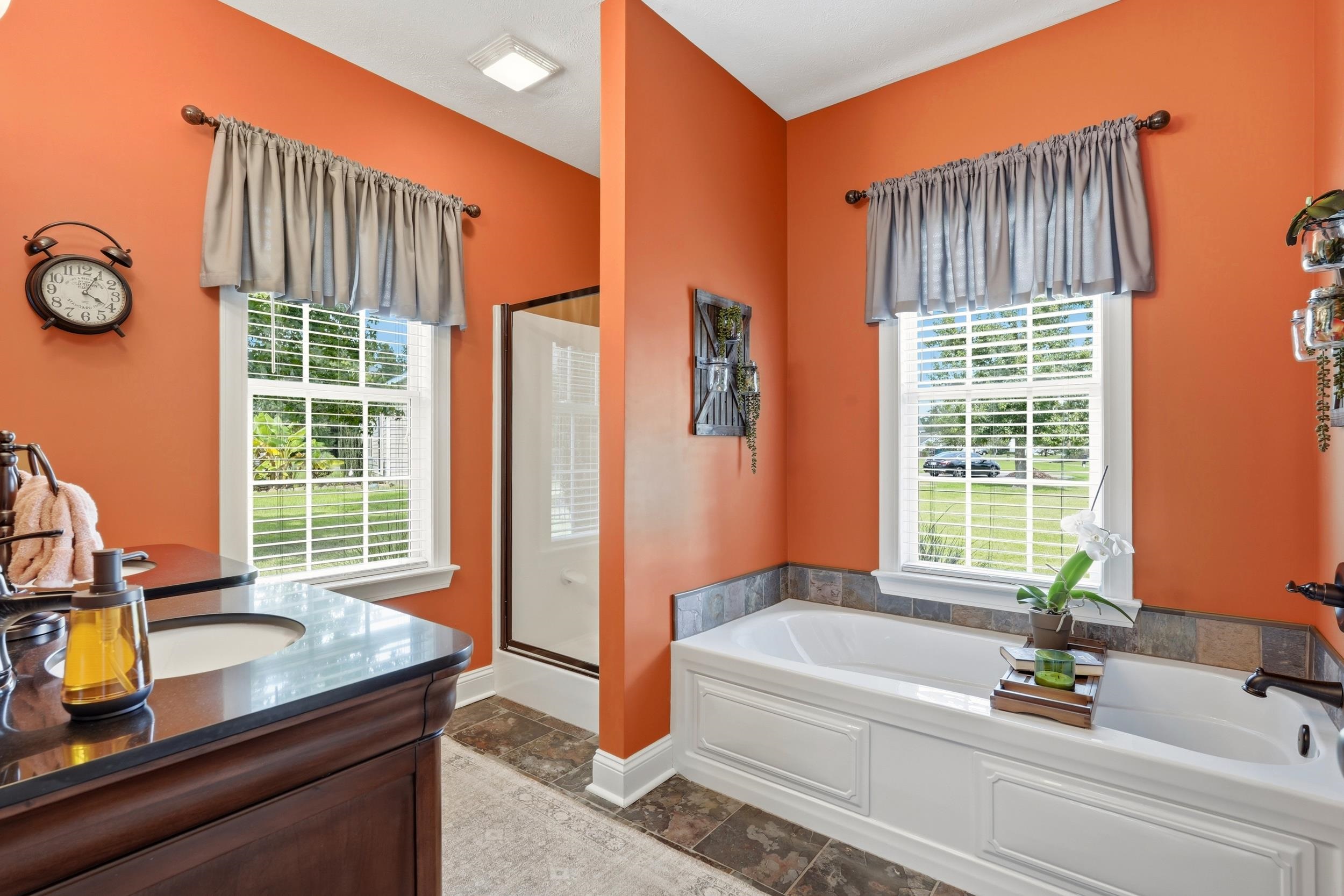 270 Dartmoor Ct. Property Photo 23