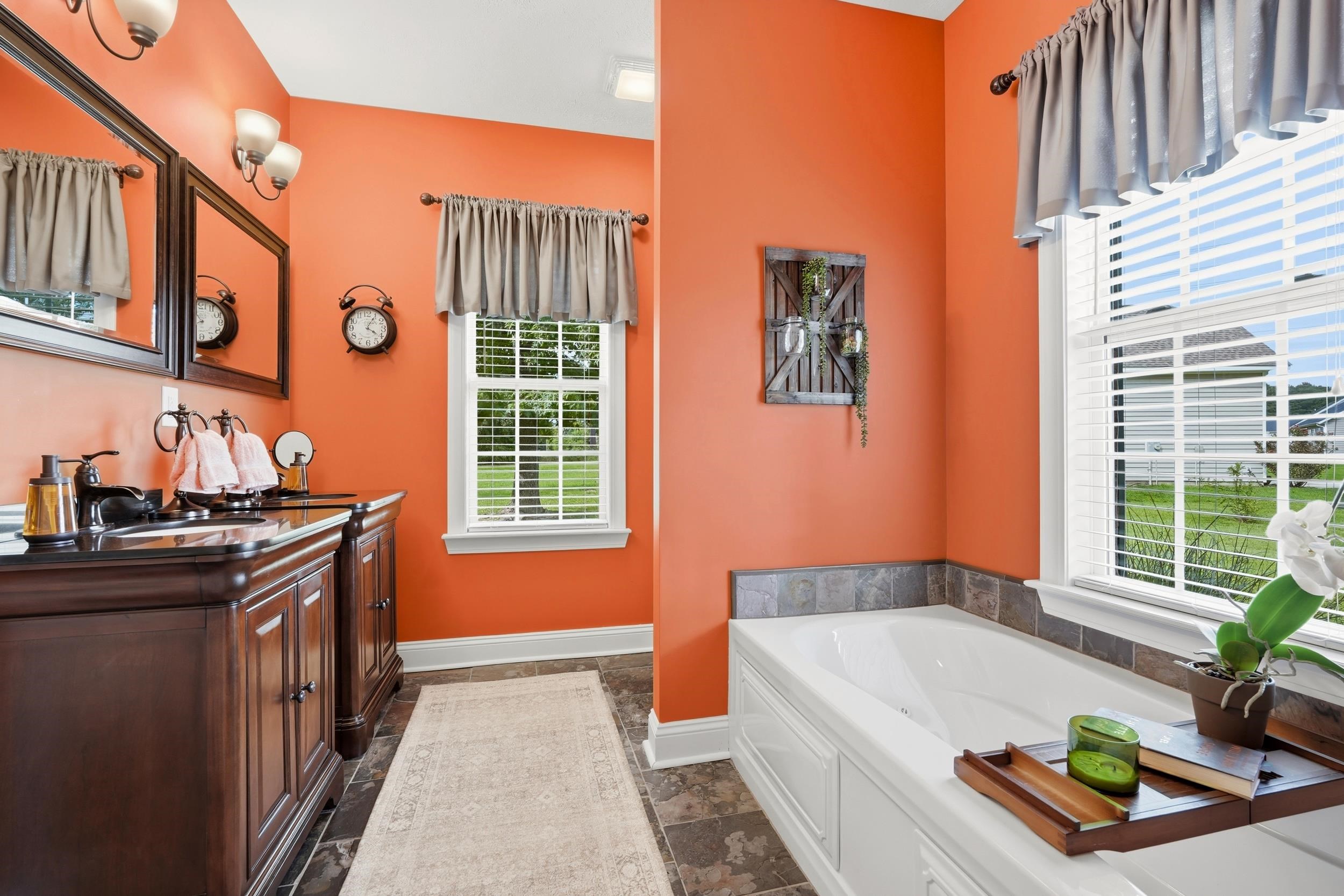 270 Dartmoor Ct. Property Photo 24