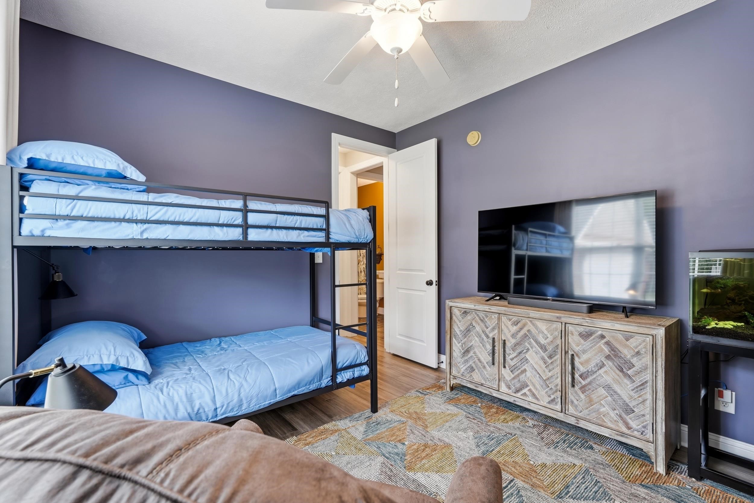 270 Dartmoor Ct. Property Photo 30