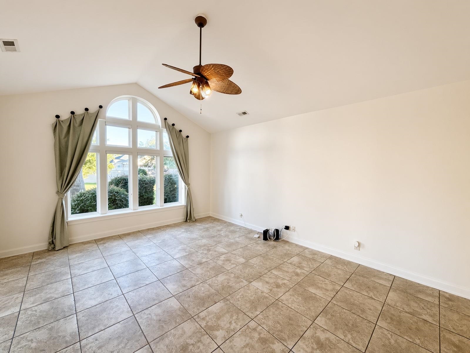 1459 Saint Thomas Circle Property Photo 6
