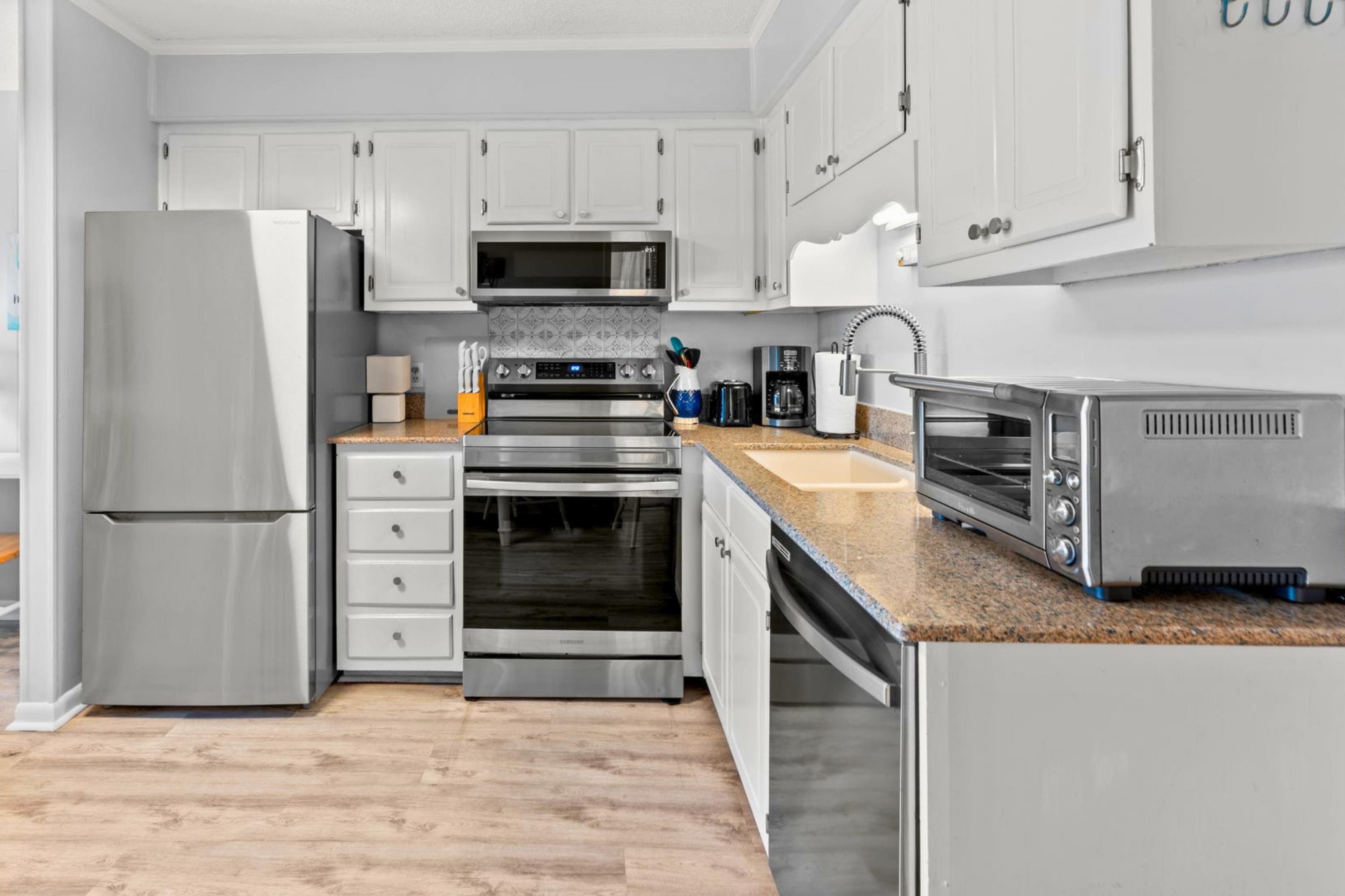 277 W First St. Property Photo 15
