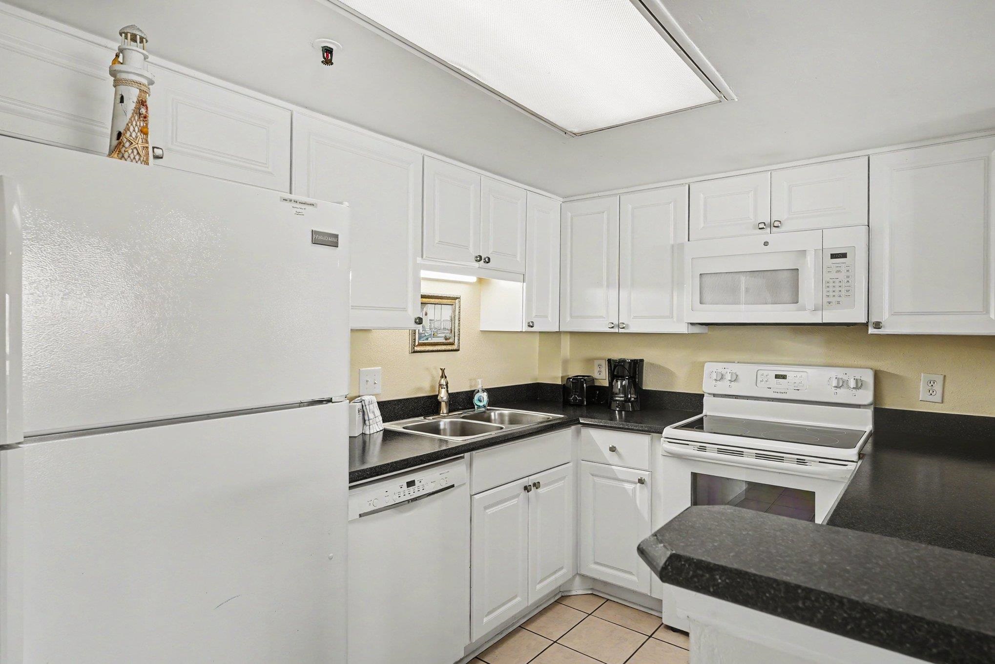 5511 N Ocean Blvd. Property Photo 11