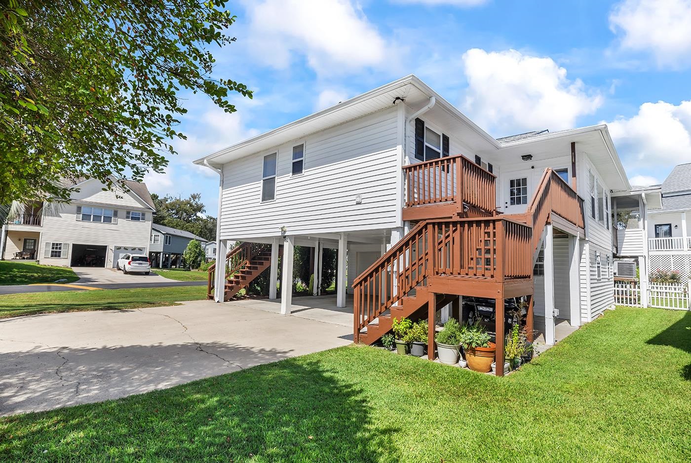 482 Bay Dr. Property Photo