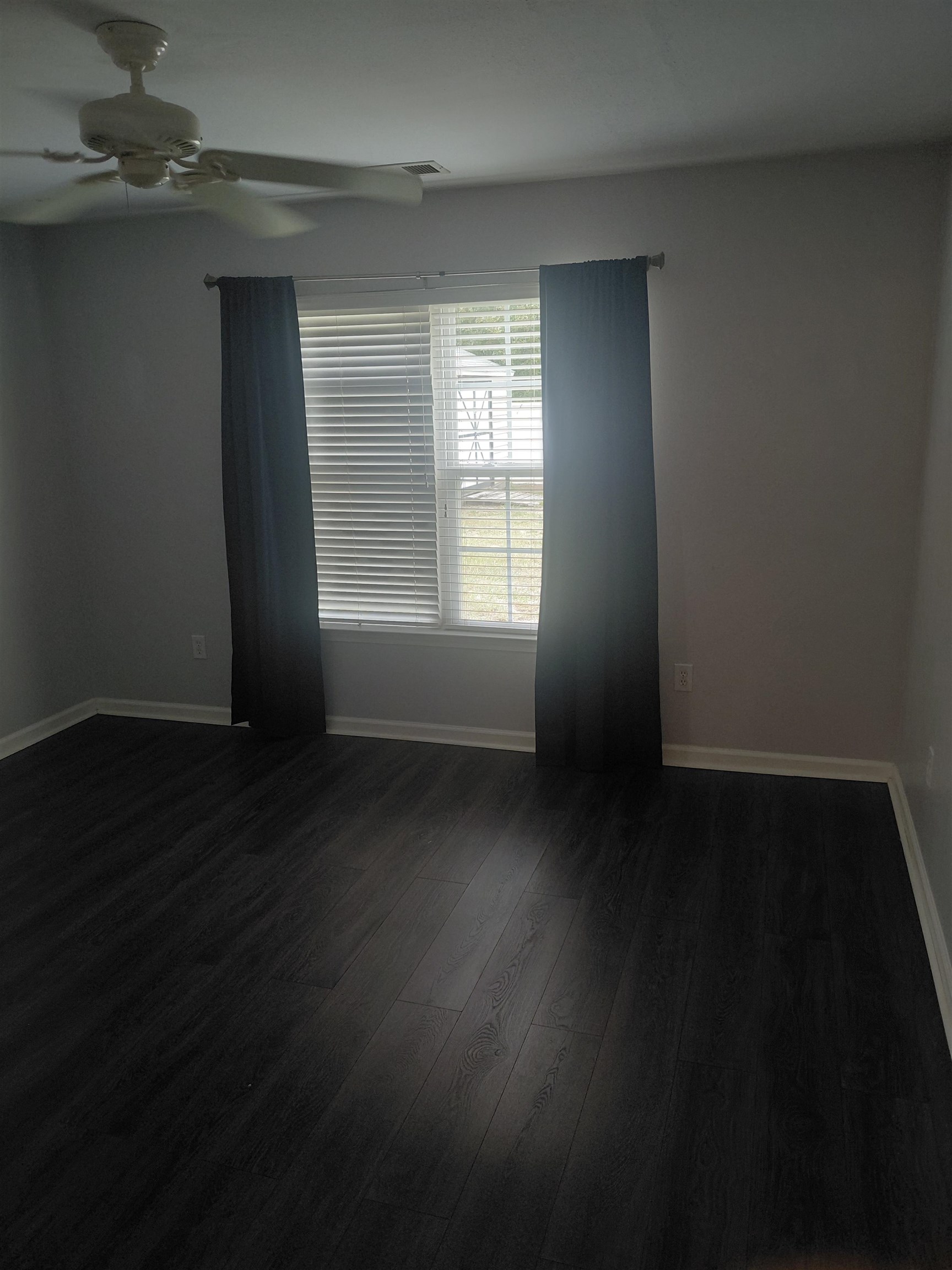 904 Silvercrest Dr. Property Photo 6
