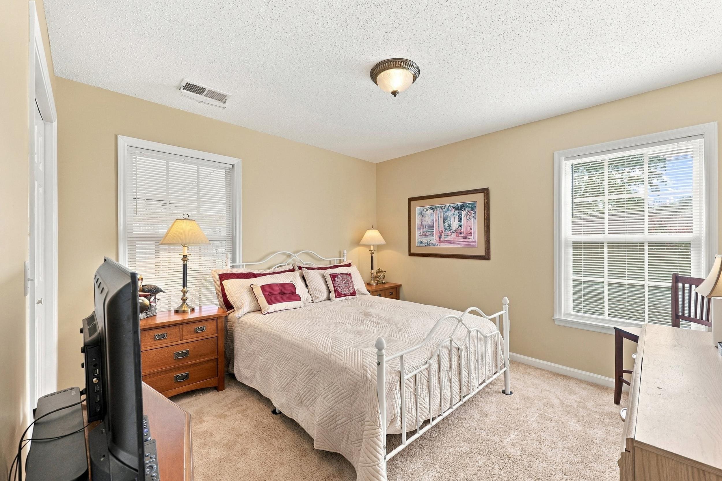 4394 Triangle St. Property Photo 11