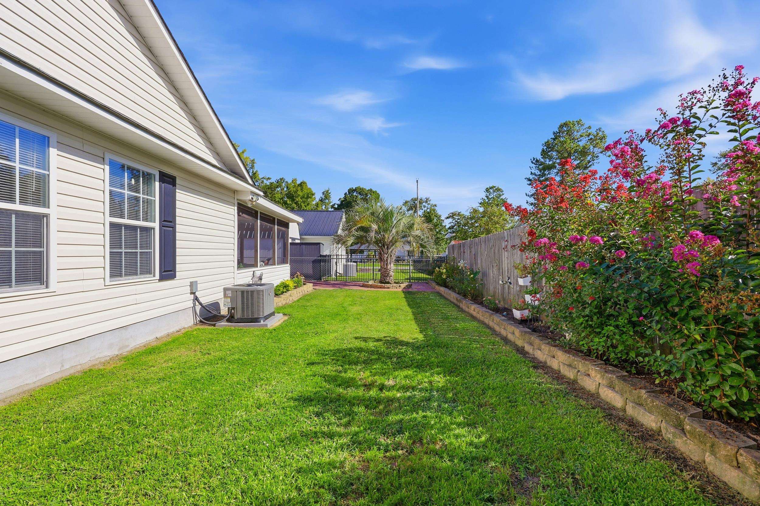 4394 Triangle St. Property Photo 18