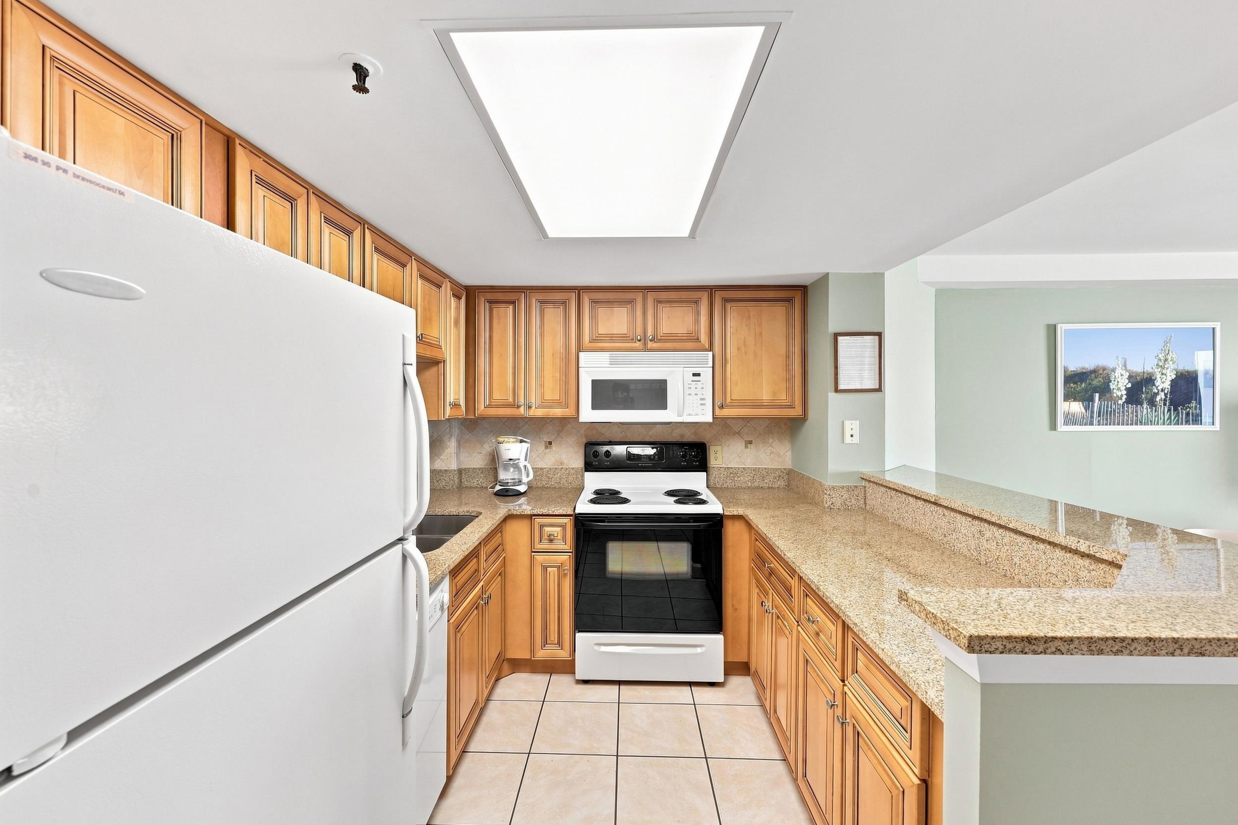 5511 Ocean Blvd. N Property Photo 8