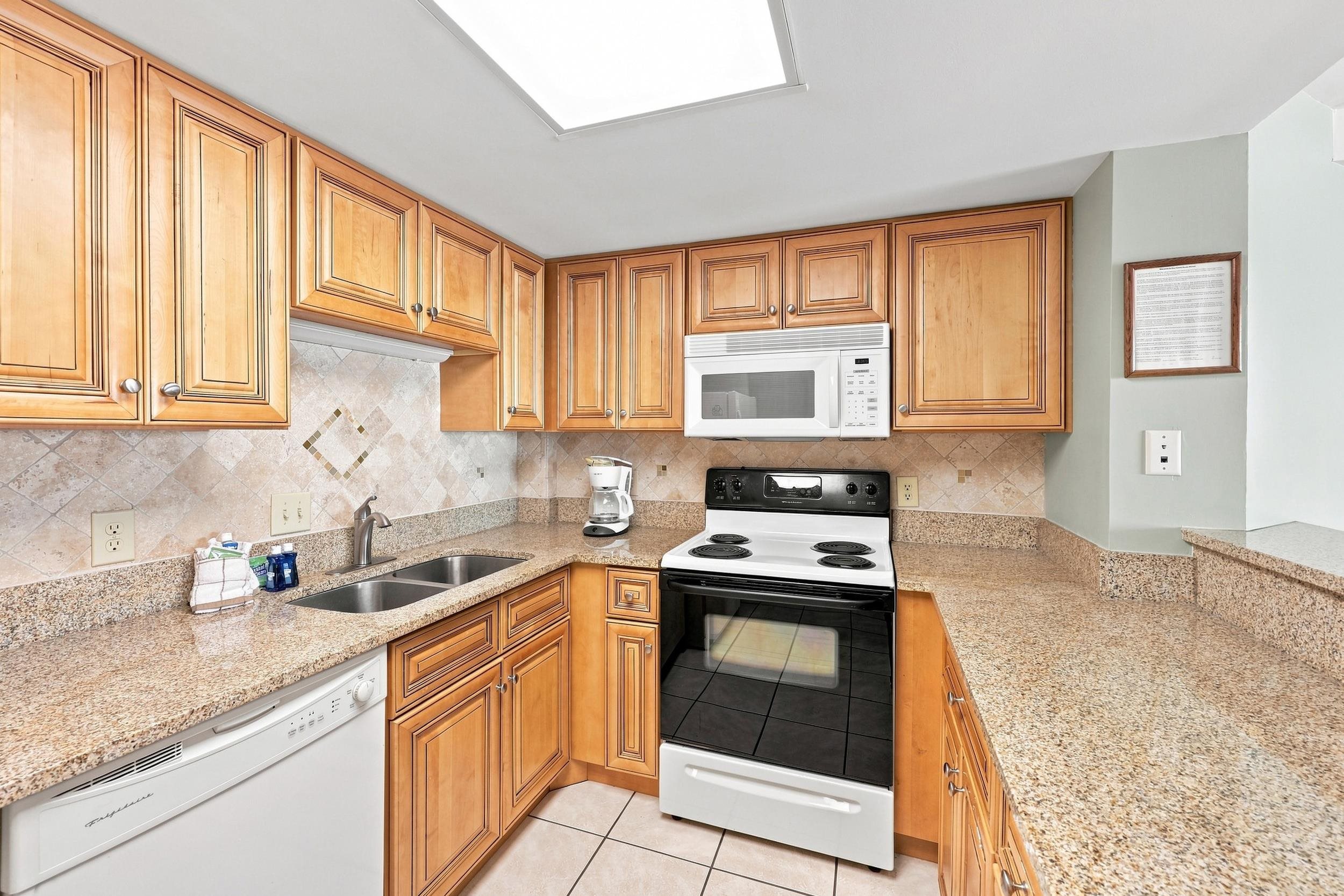 5511 Ocean Blvd. N Property Photo 9