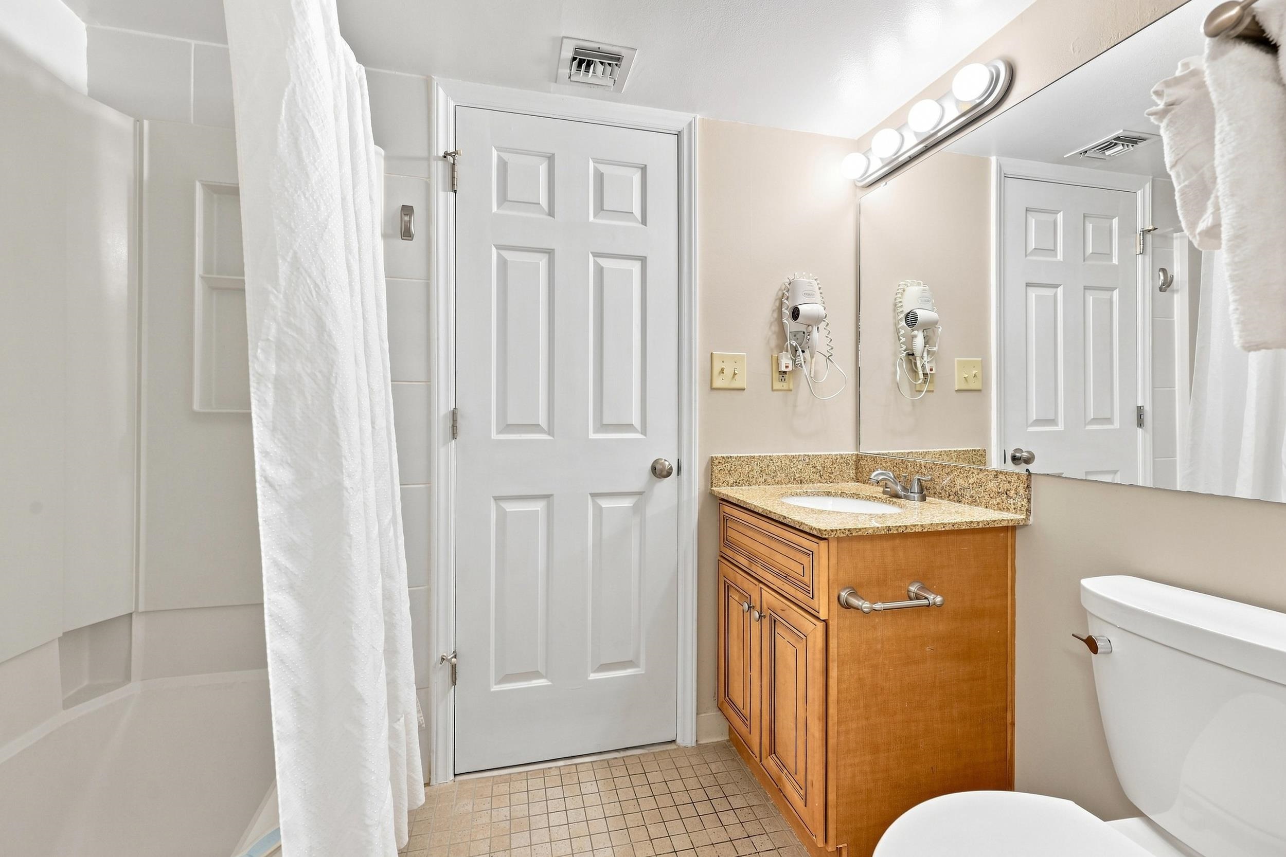 5511 Ocean Blvd. N Property Photo 13